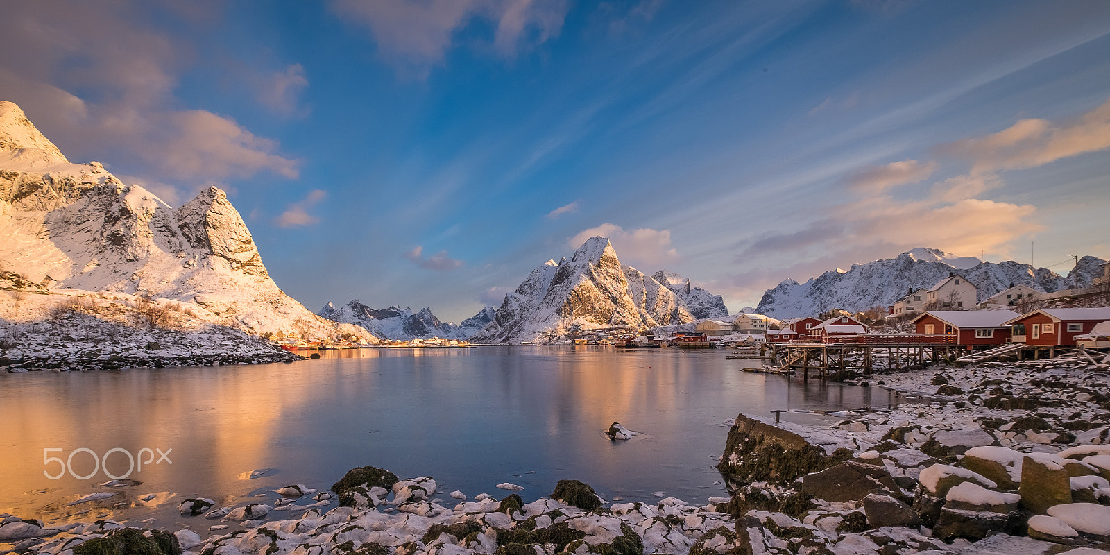 Fujifilm X-T10 + Fujifilm XF 10-24mm F4 R OIS sample photo. Sunrise at reine photography