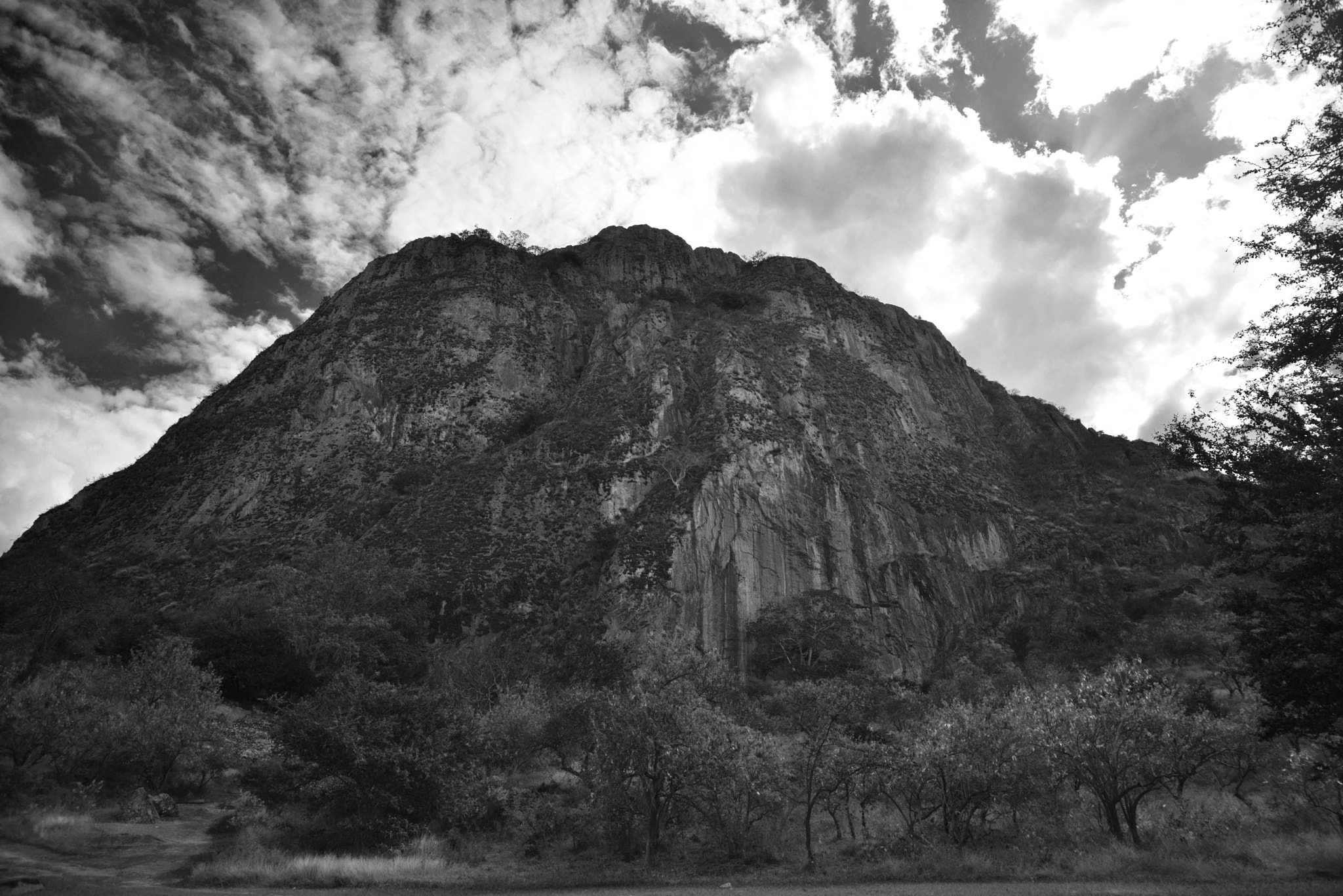 Nikon D800 sample photo. Chalcatzingo bn photography