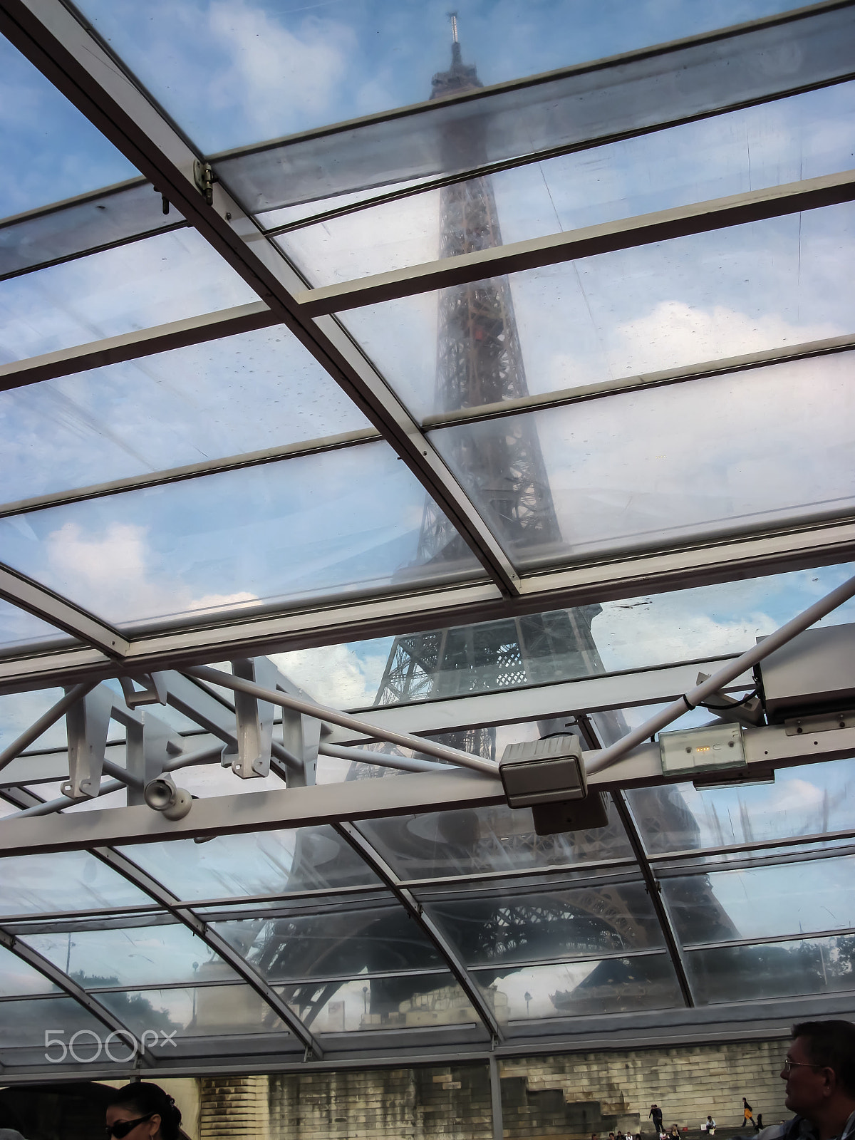 Canon PowerShot A2100 IS sample photo. View of the eiffel tower.river boat photography