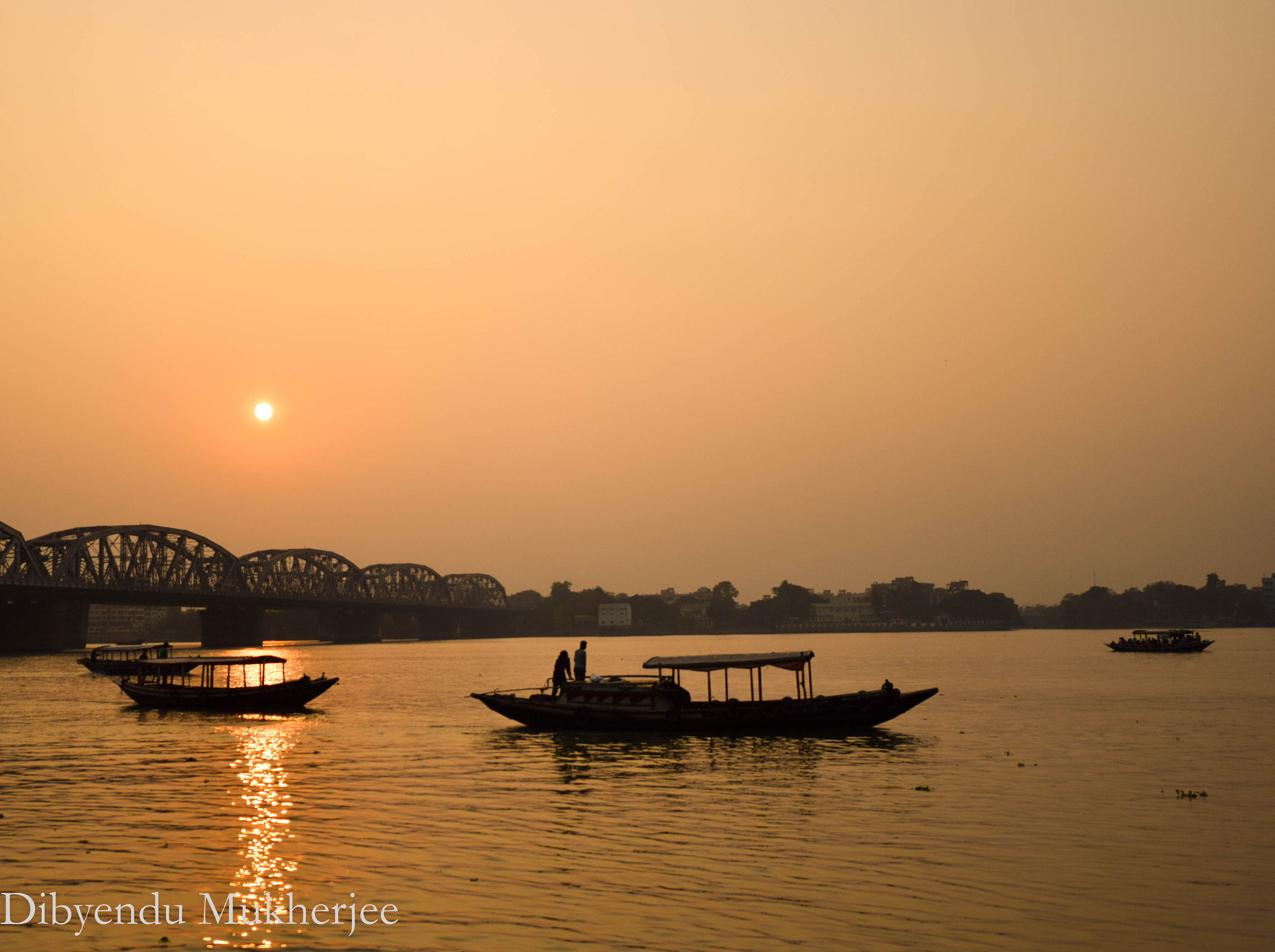 Nikon D3300 + Nikon AF-S Nikkor 14-24mm F2.8G ED sample photo. Summary of a sunset photography