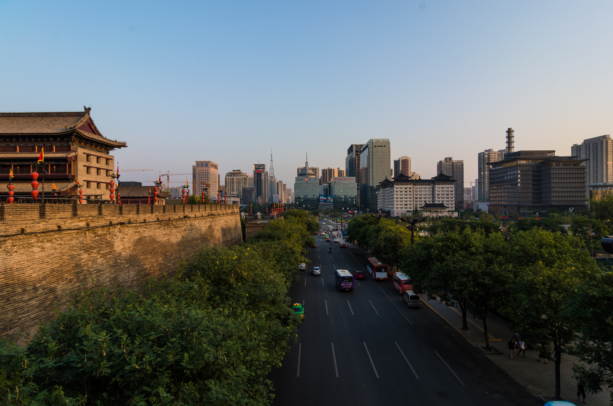 Pentax K-50 sample photo. City wall photography