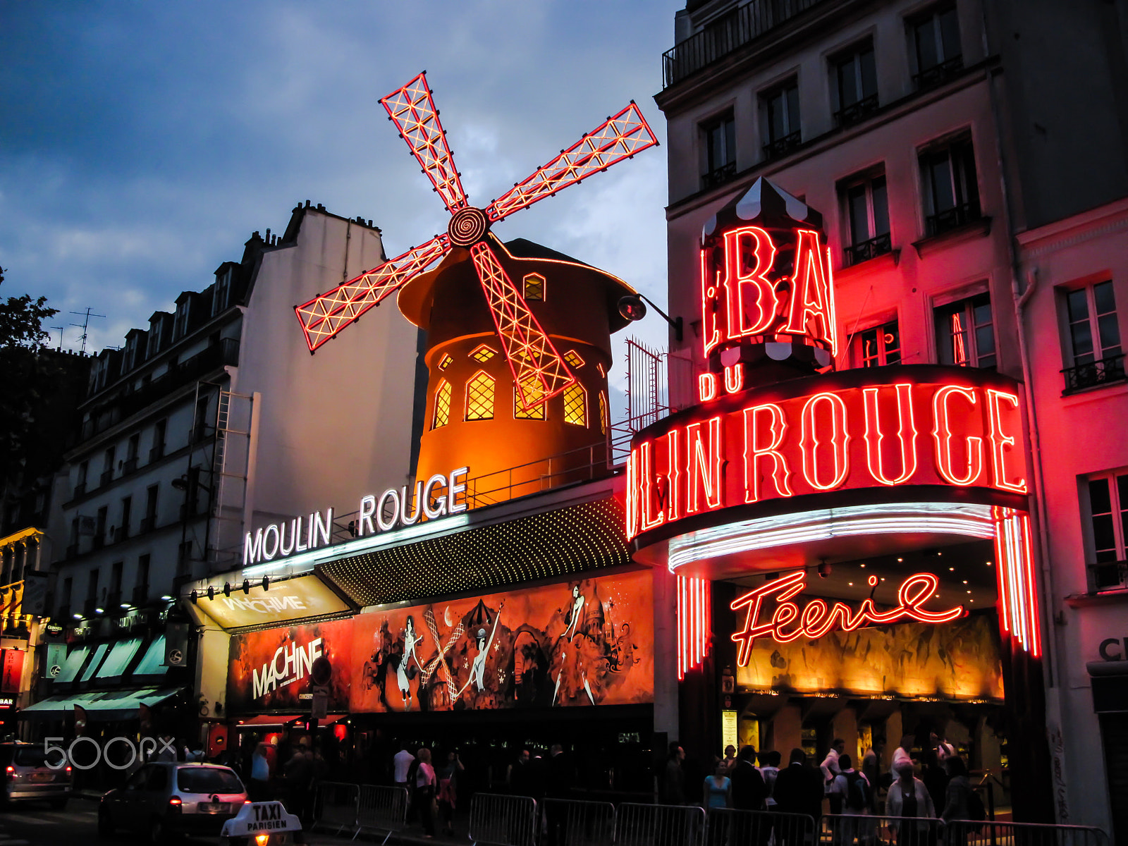 Canon PowerShot A2100 IS sample photo. "moulin rouge".paris photography