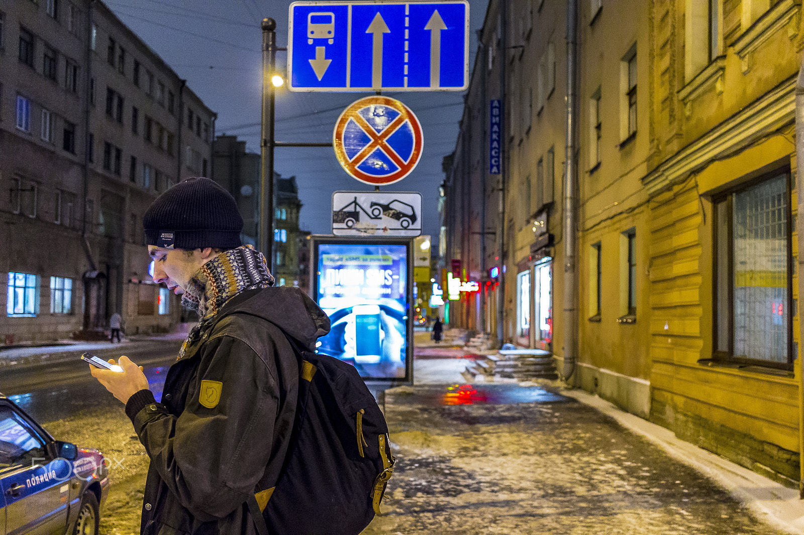 Canon EF-S 24mm F2.8 STM sample photo. Stranger photography