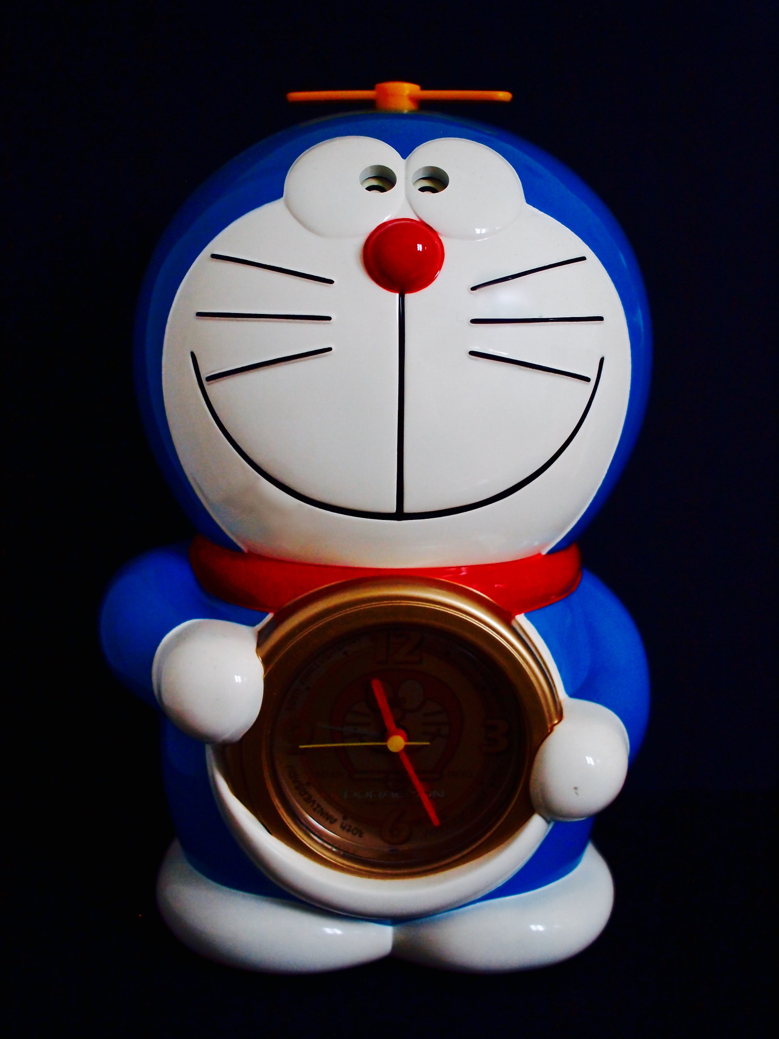 Olympus PEN E-PL1 + Olympus Zuiko Digital 25mm F2.8 Pancake sample photo. ドラえもん - doraemon clock photography