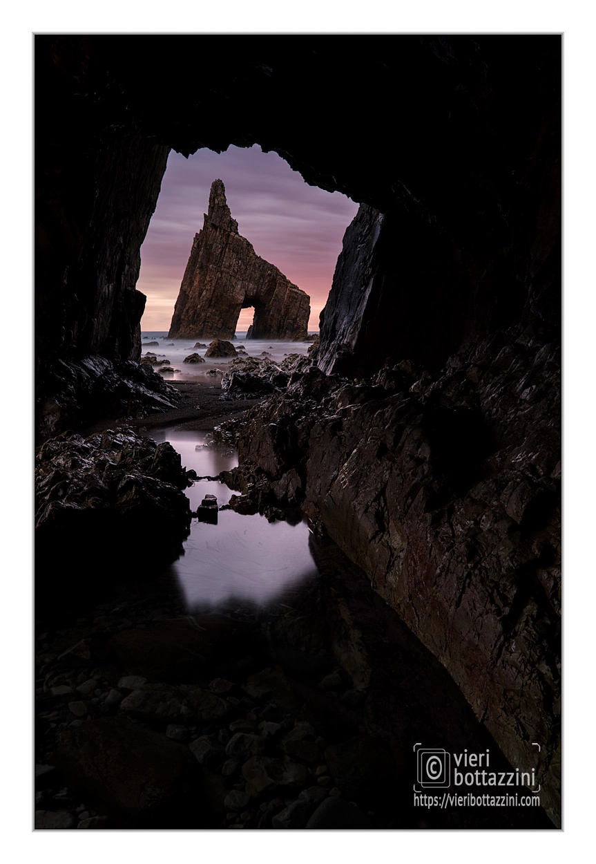 Summarit-S 35 sample photo. The arch at playa de campiecho photography
