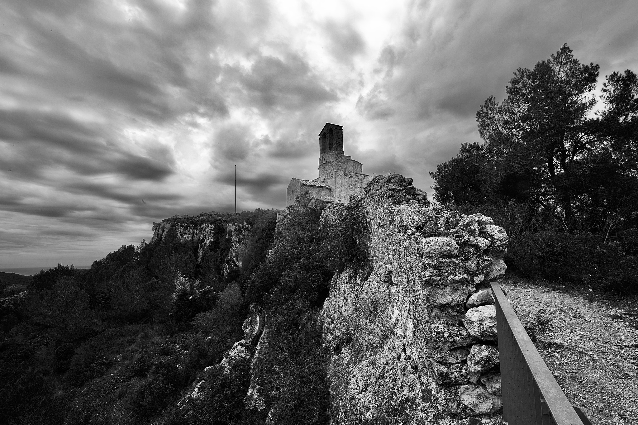 Canon EOS-1Ds Mark III sample photo. Roman church photography