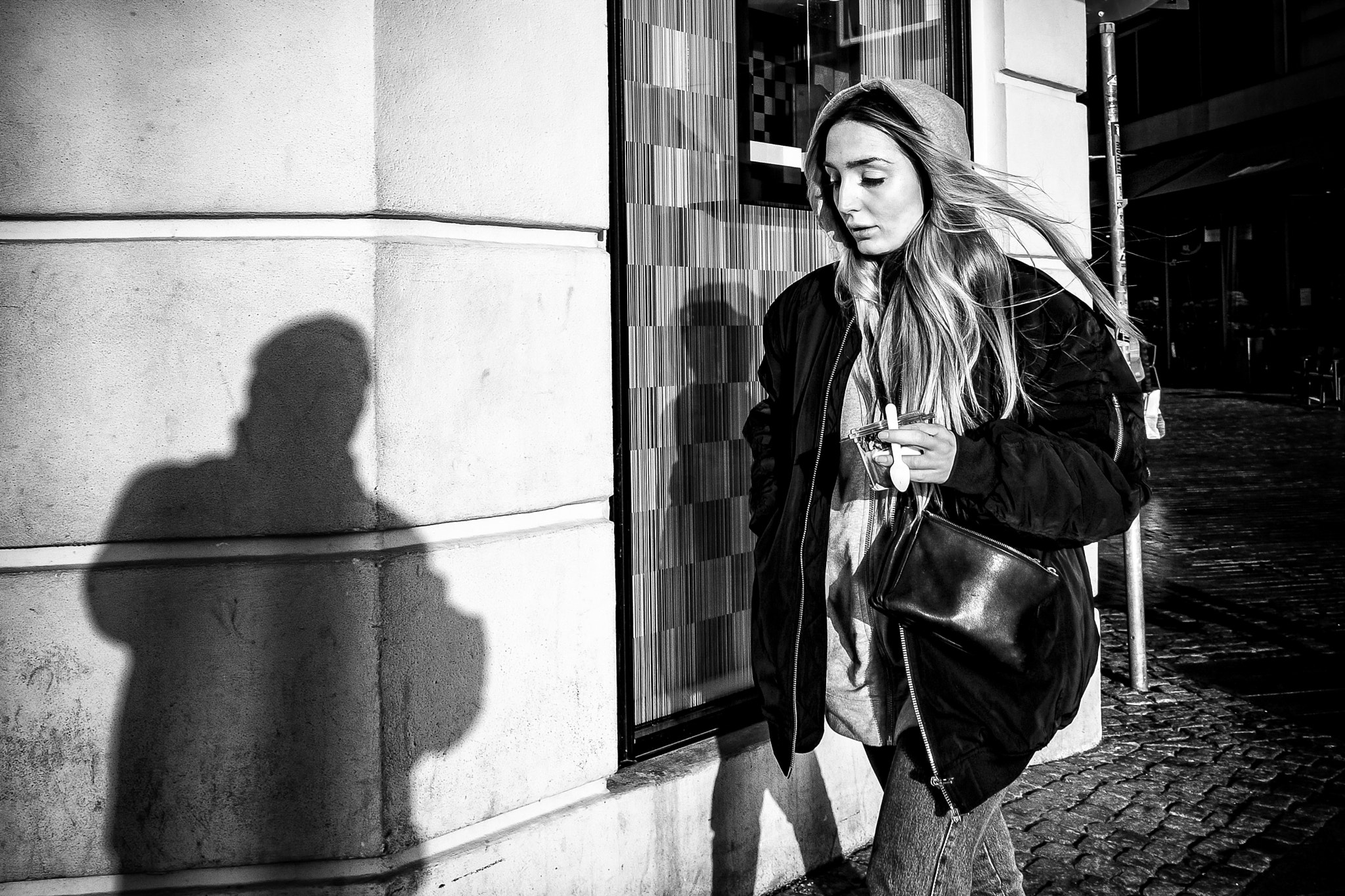 Fujifilm X-Pro2 + Fujifilm XF 18mm F2 R sample photo. Images on the run.. photography