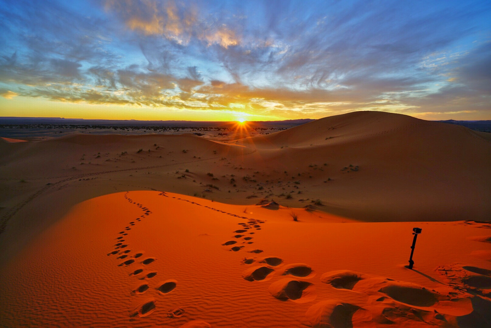 Sony a7R II + Sony Vario-Tessar T* FE 16-35mm F4 ZA OSS sample photo. Sunrise in merzuga photography