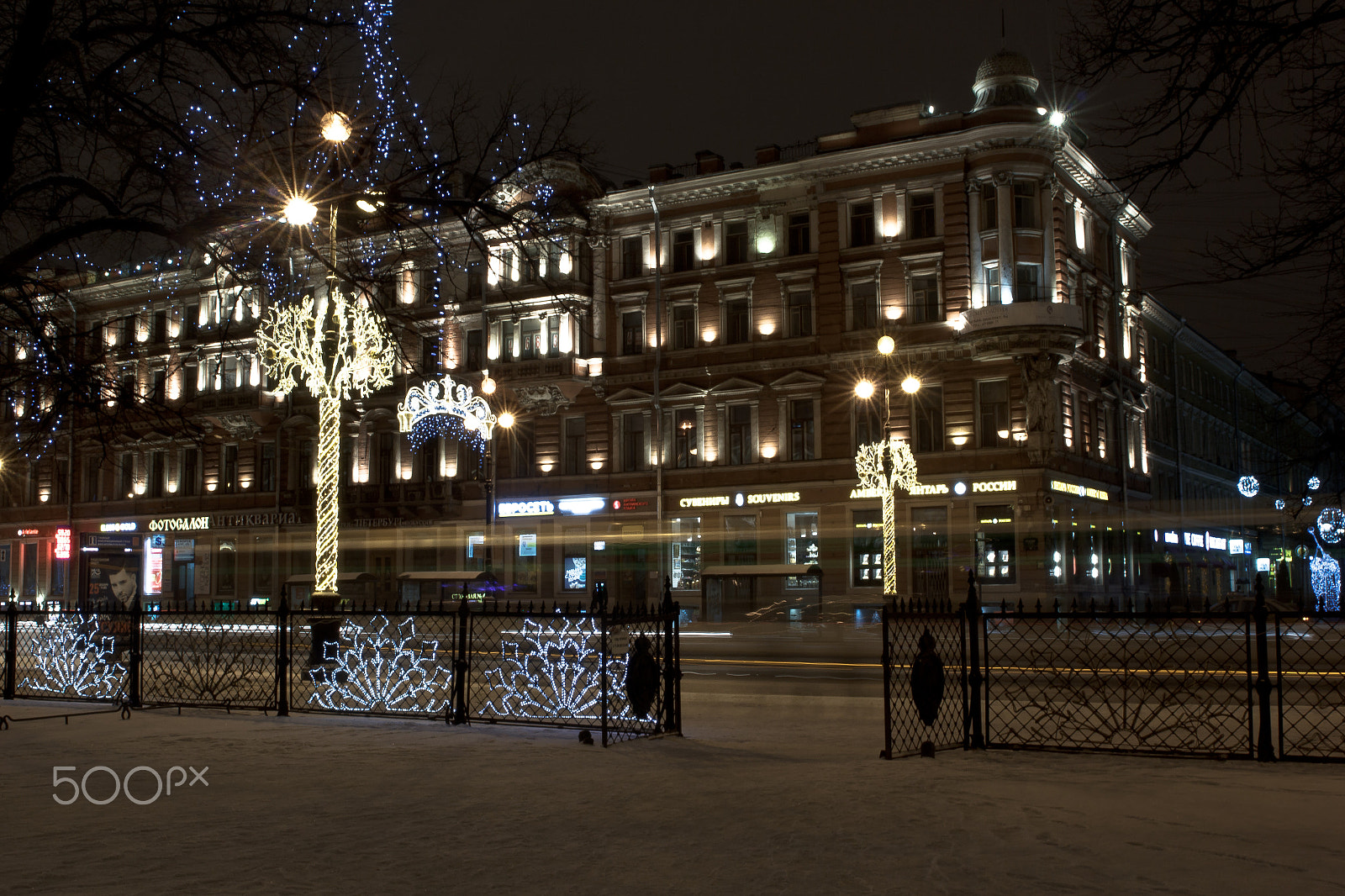 Canon EF 17-35mm f/2.8L + 1.4x sample photo. Nevsky prospect 2.0 photography