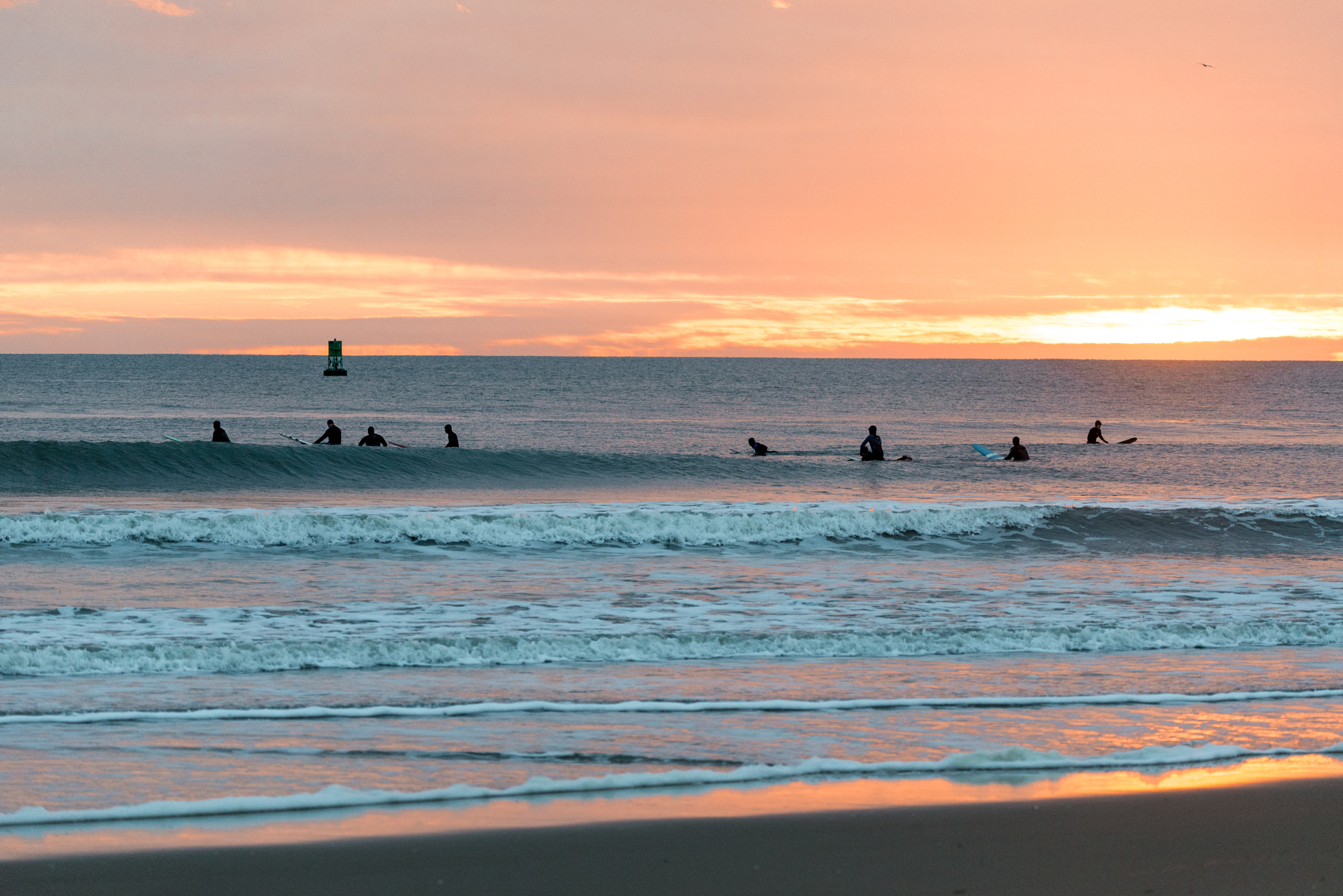Sigma 150-600mm F5-6.3 DG OS HSM | C sample photo. Surfers photography