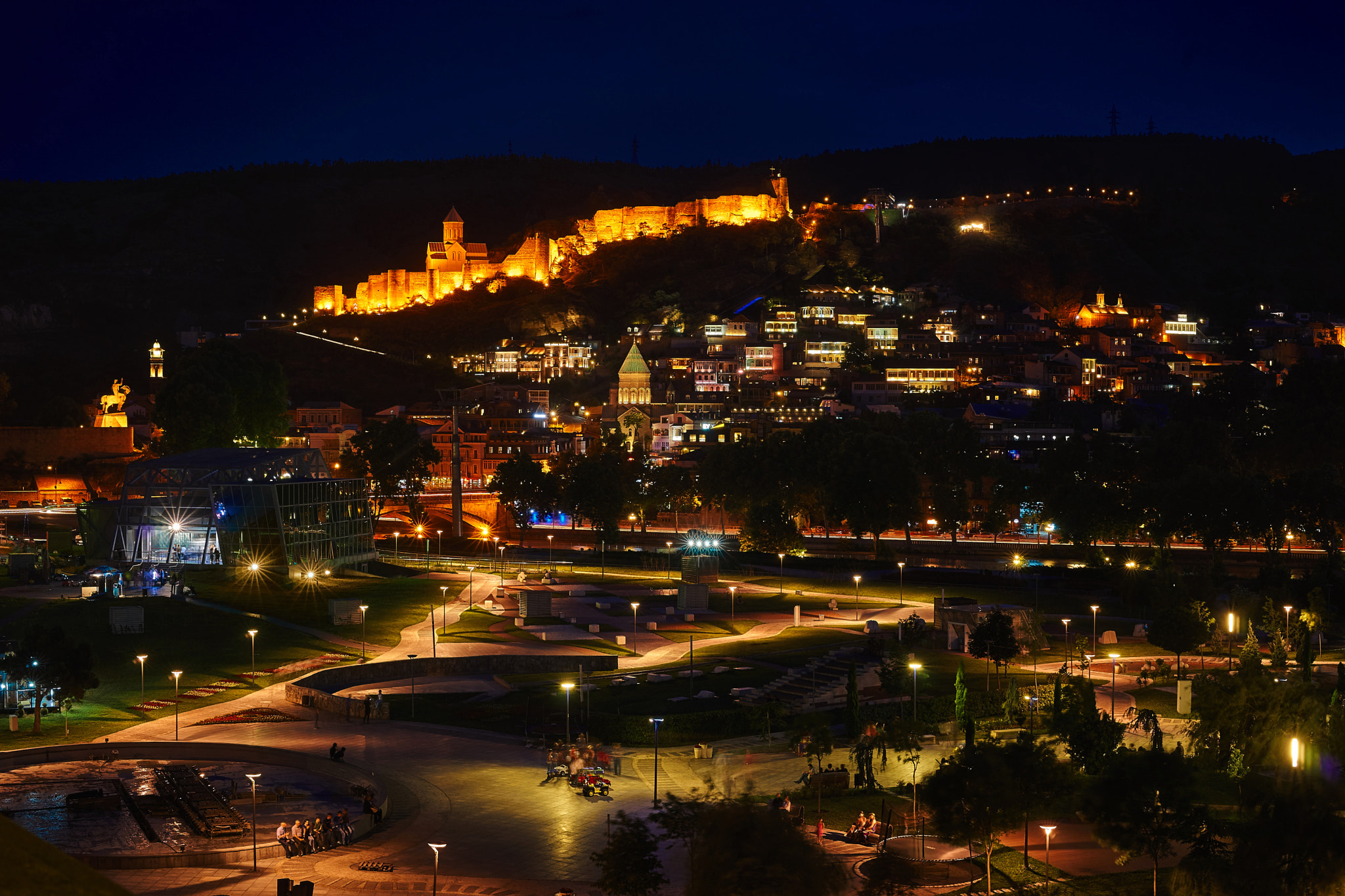 Sony Planar T* 50mm F1.4 ZA SSM sample photo. Night tbilisi photography