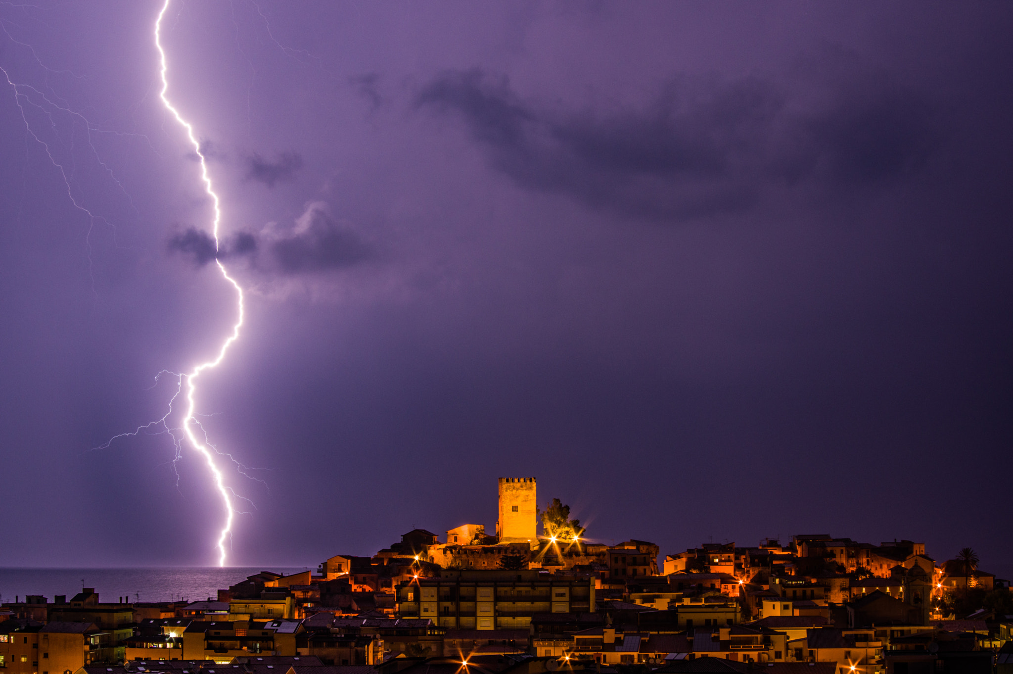 Pentax K-3 II + smc PENTAX-DA L 50-200mm F4-5.6 ED sample photo. Sicily storm photography