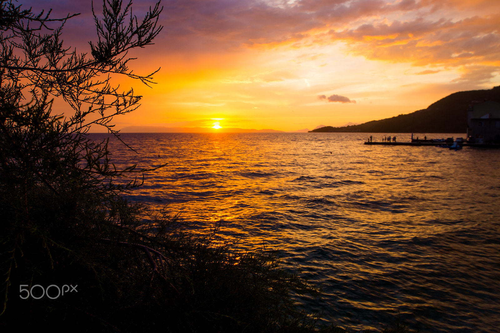 Sony SLT-A58 + Sony DT 11-18mm F4.5-5.6 sample photo. Beautiful sunset photography