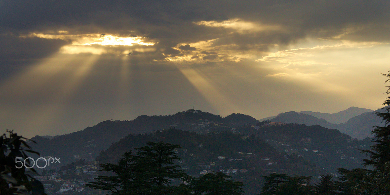 Tamron 18-200mm F3.5-6.3 Di III VC sample photo. Hilltown photography
