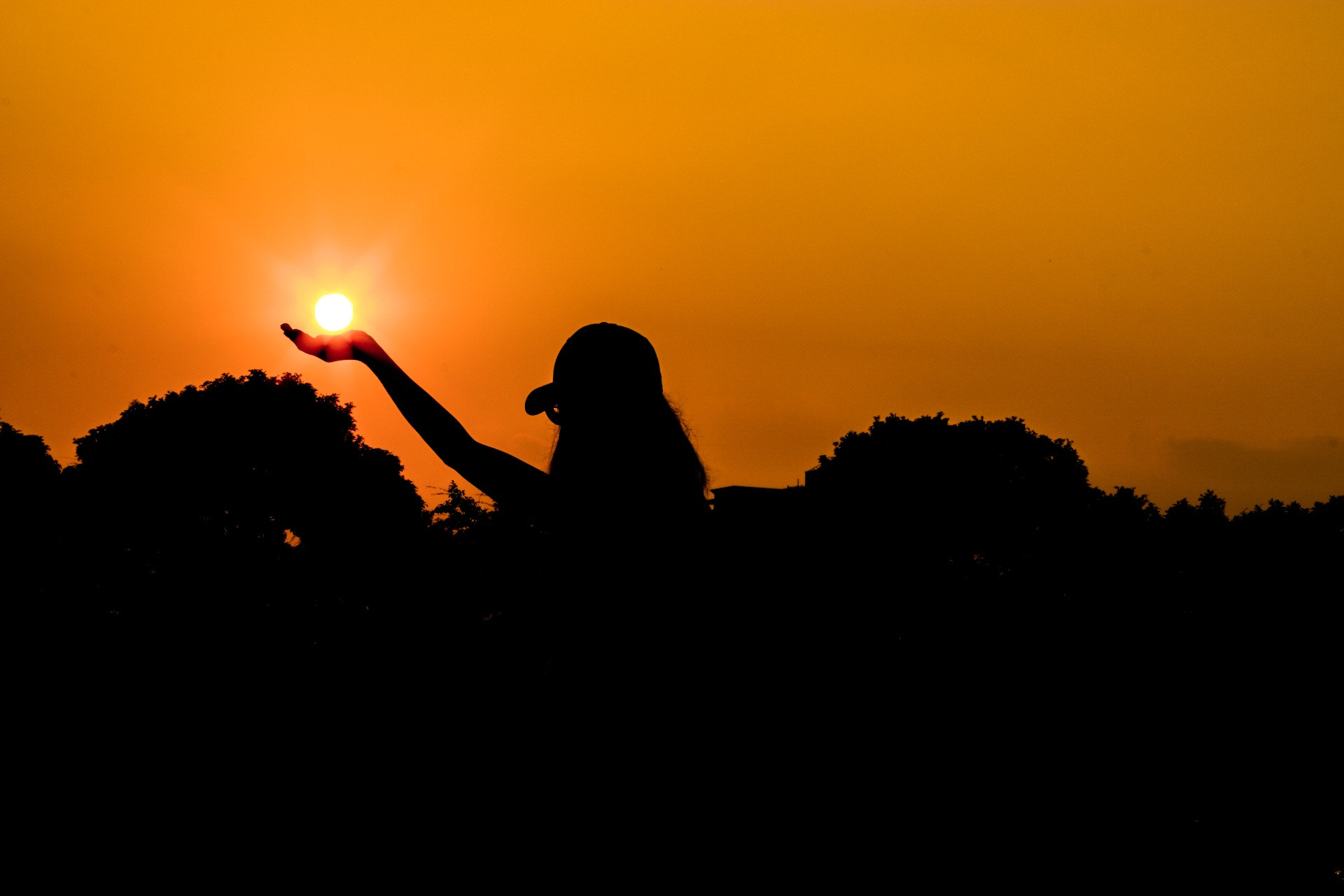 Canon EOS 80D sample photo. Sun and girl photography