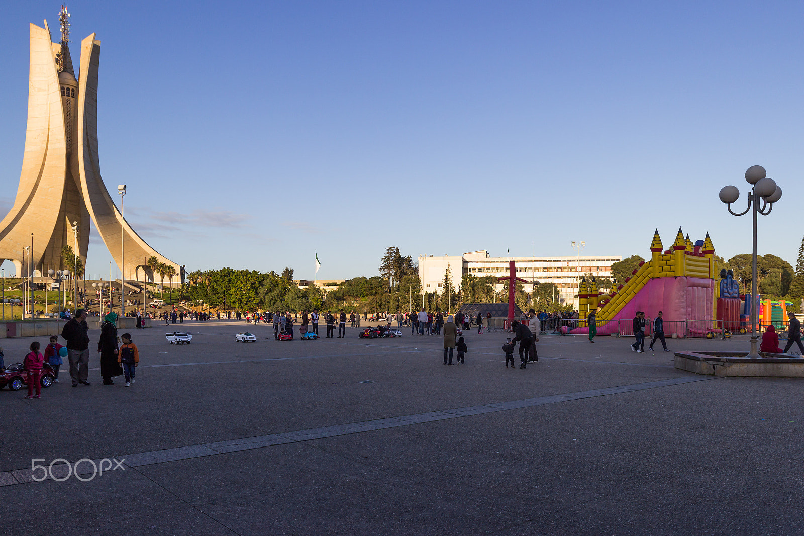 Canon EF 16-35mm F4L IS USM sample photo. Algiers photography
