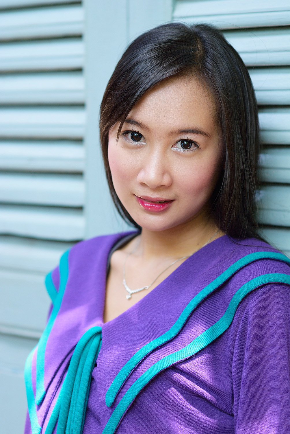 Nikon D80 + Sigma 85mm F1.4 EX DG HSM sample photo. Portrait photography