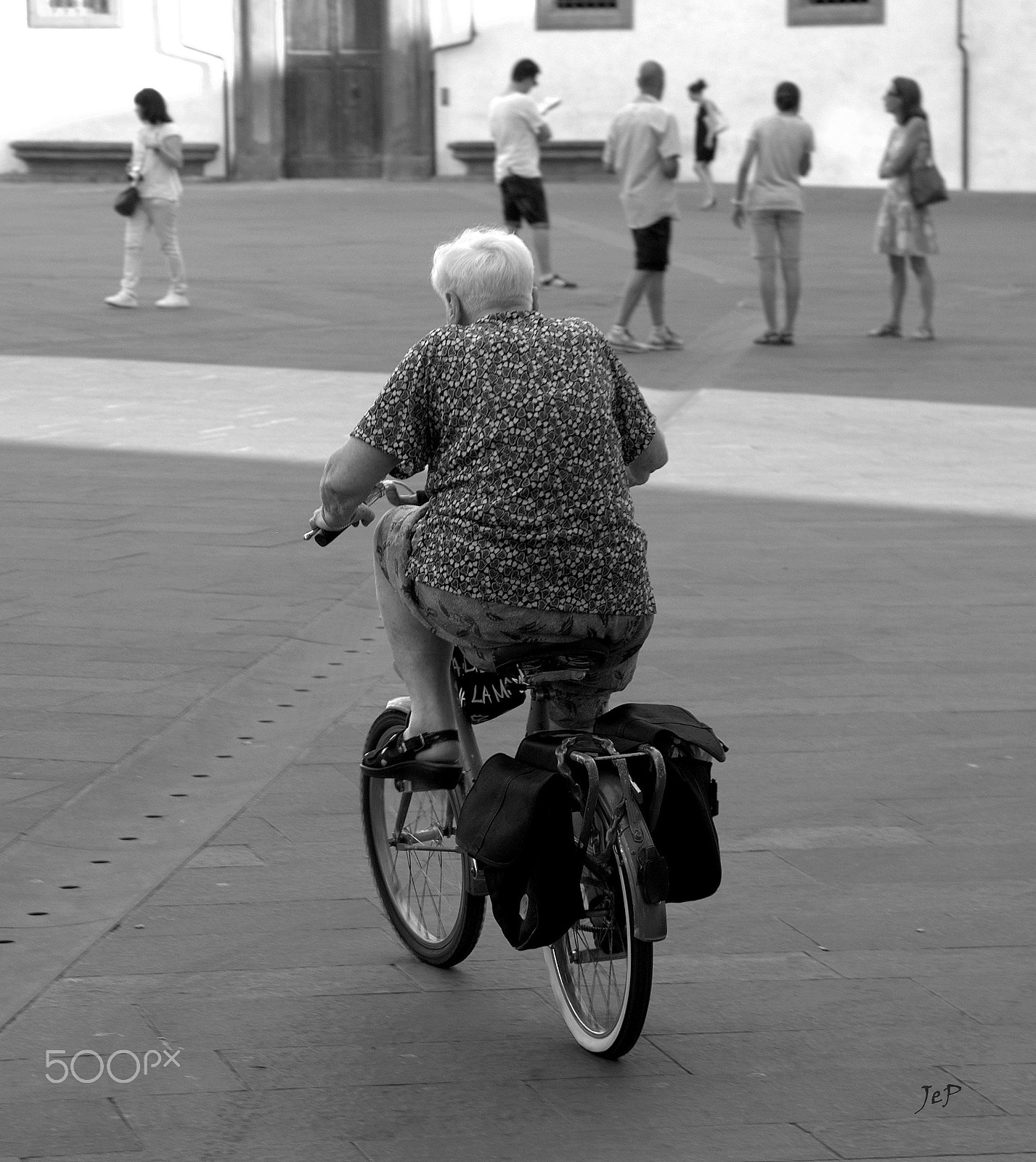 Canon EOS 1000D (EOS Digital Rebel XS / EOS Kiss F) sample photo. I want to ride my bicycle... photography