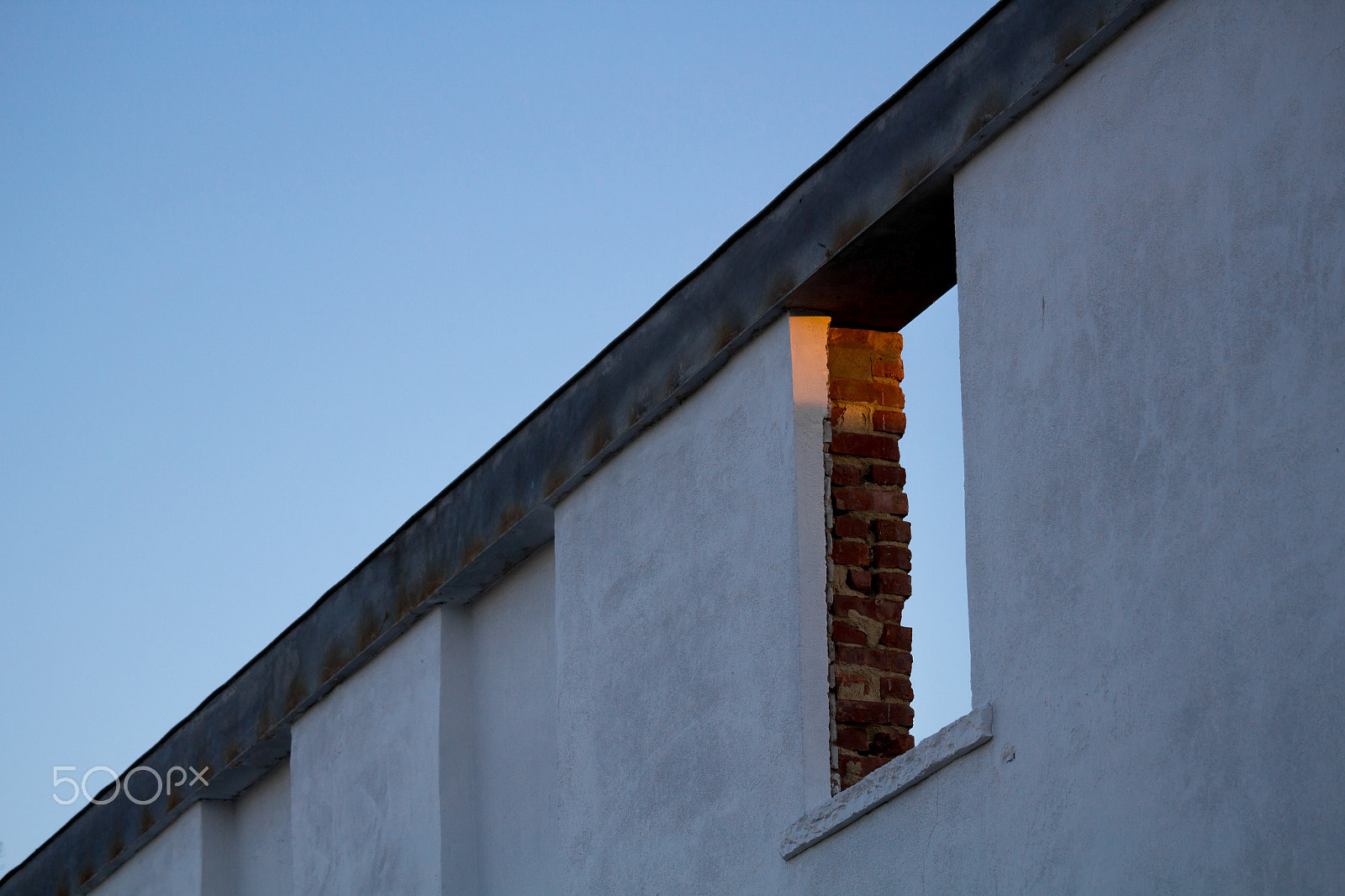 Canon EOS 100D (EOS Rebel SL1 / EOS Kiss X7) sample photo. Pale blue sunset photography