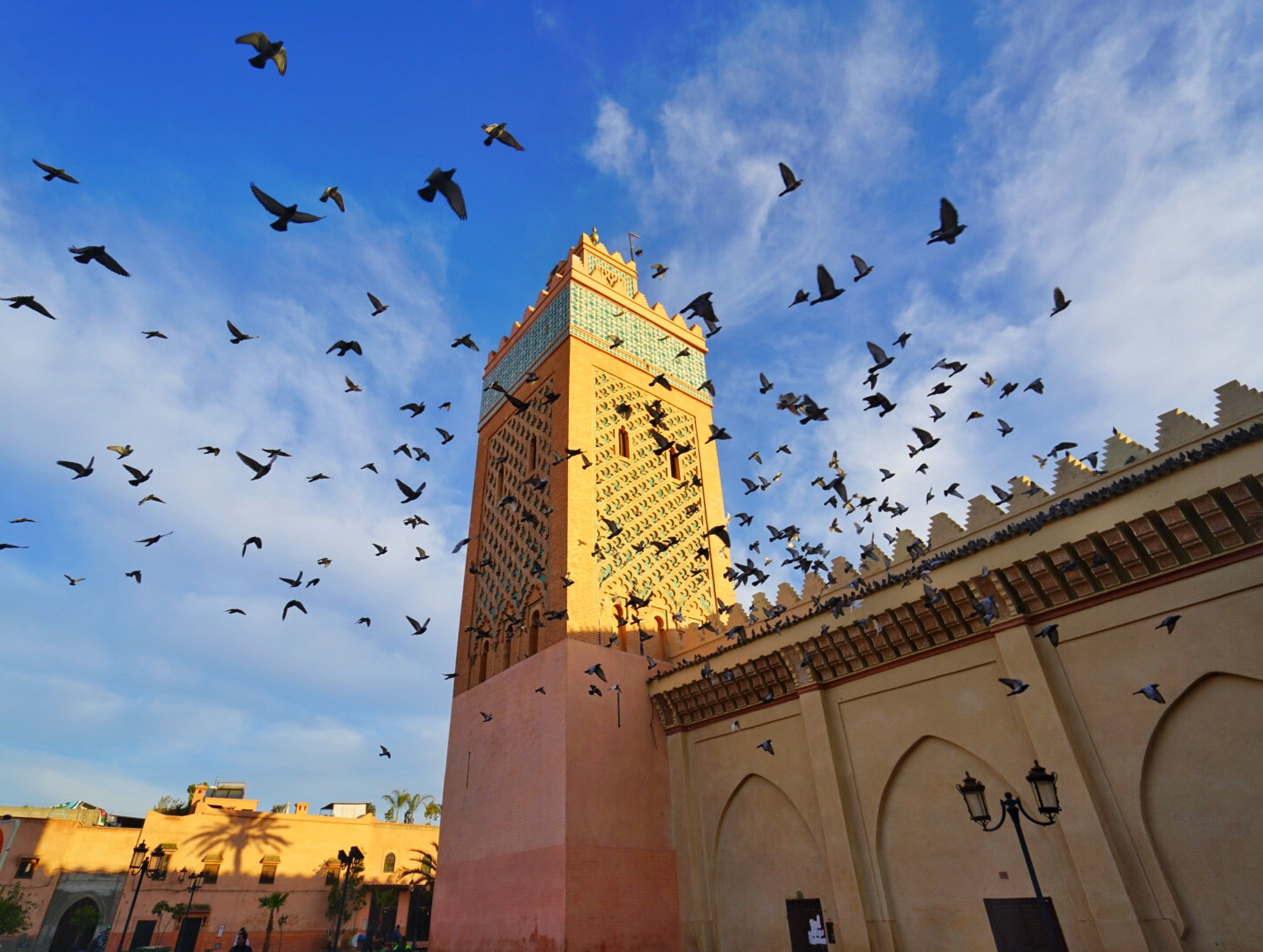 Sony a7R II + Sony Vario-Tessar T* FE 16-35mm F4 ZA OSS sample photo. Mosquée in marrakech photography