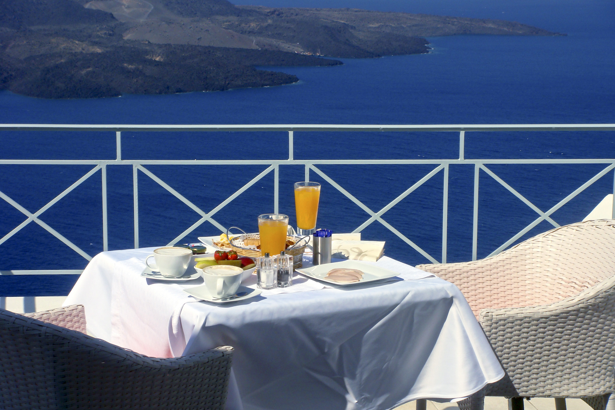 Sony DSC-T200 sample photo. Aegean breakfast photography