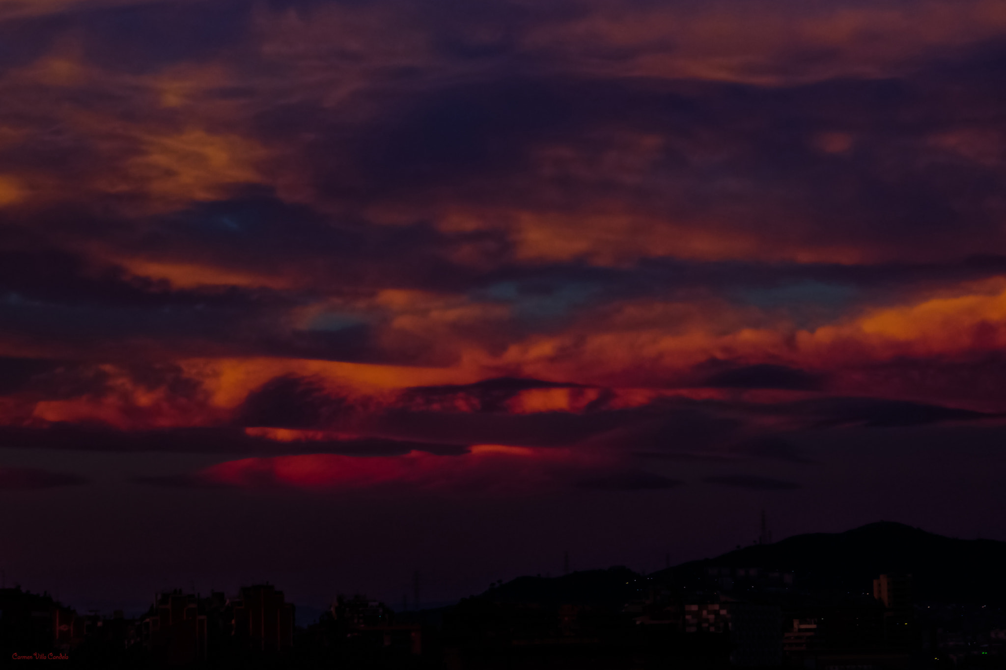 Samsung NX500 + Samsung NX 16-50mm F3.5-5.6 Power Zoom ED OIS sample photo. At nightfall photography