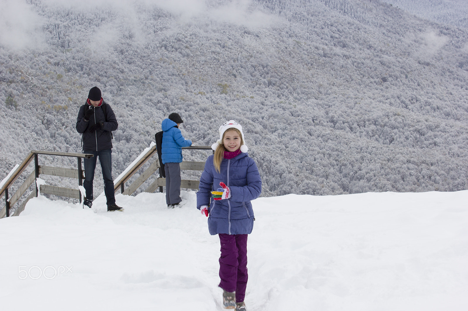 Canon EF 70-200mm F2.8L USM sample photo. Winter fun 1 photography