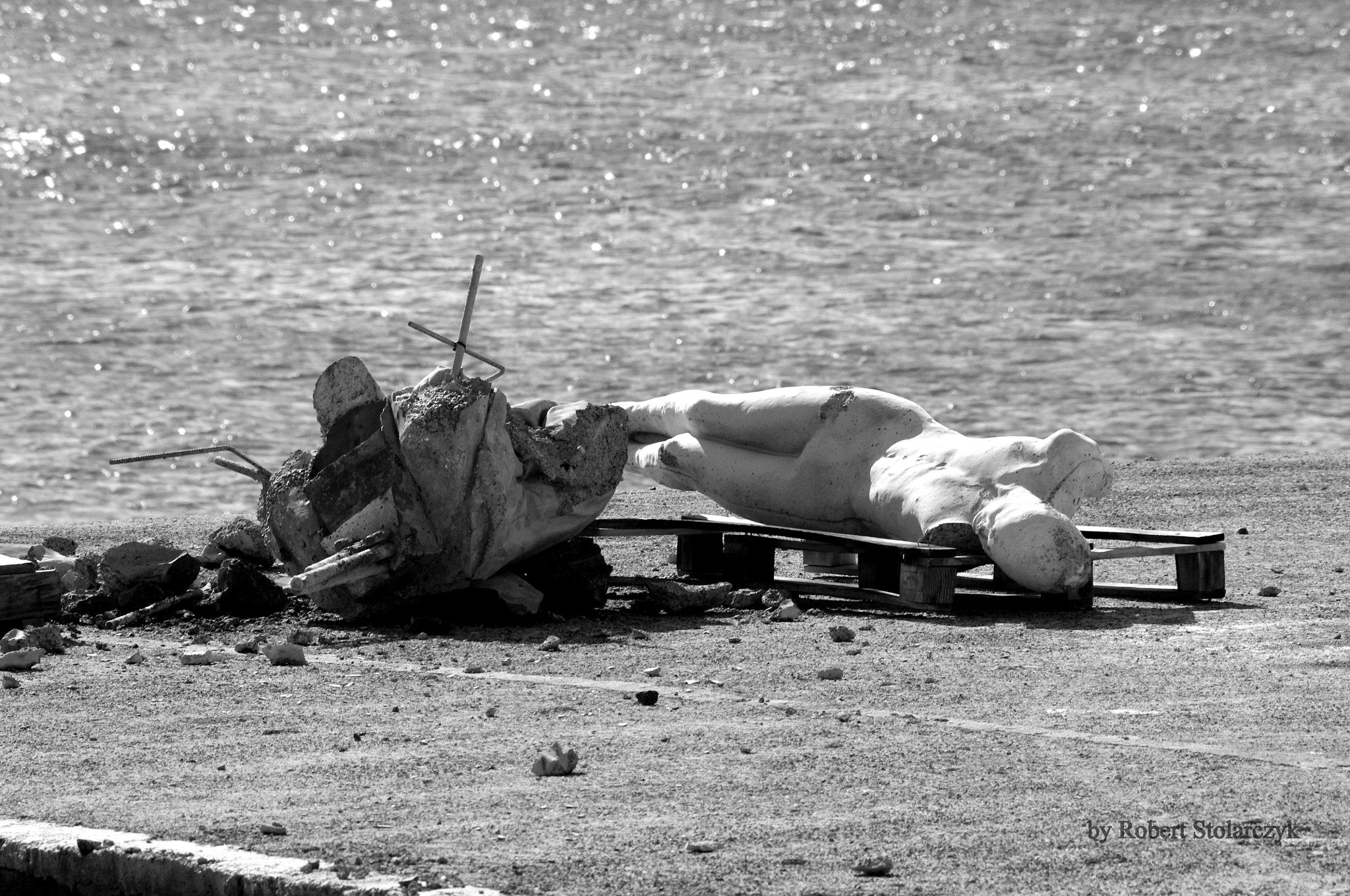 Pentax K-x + smc PENTAX-DA L 50-200mm F4-5.6 ED sample photo. The man and the sea #2 photography