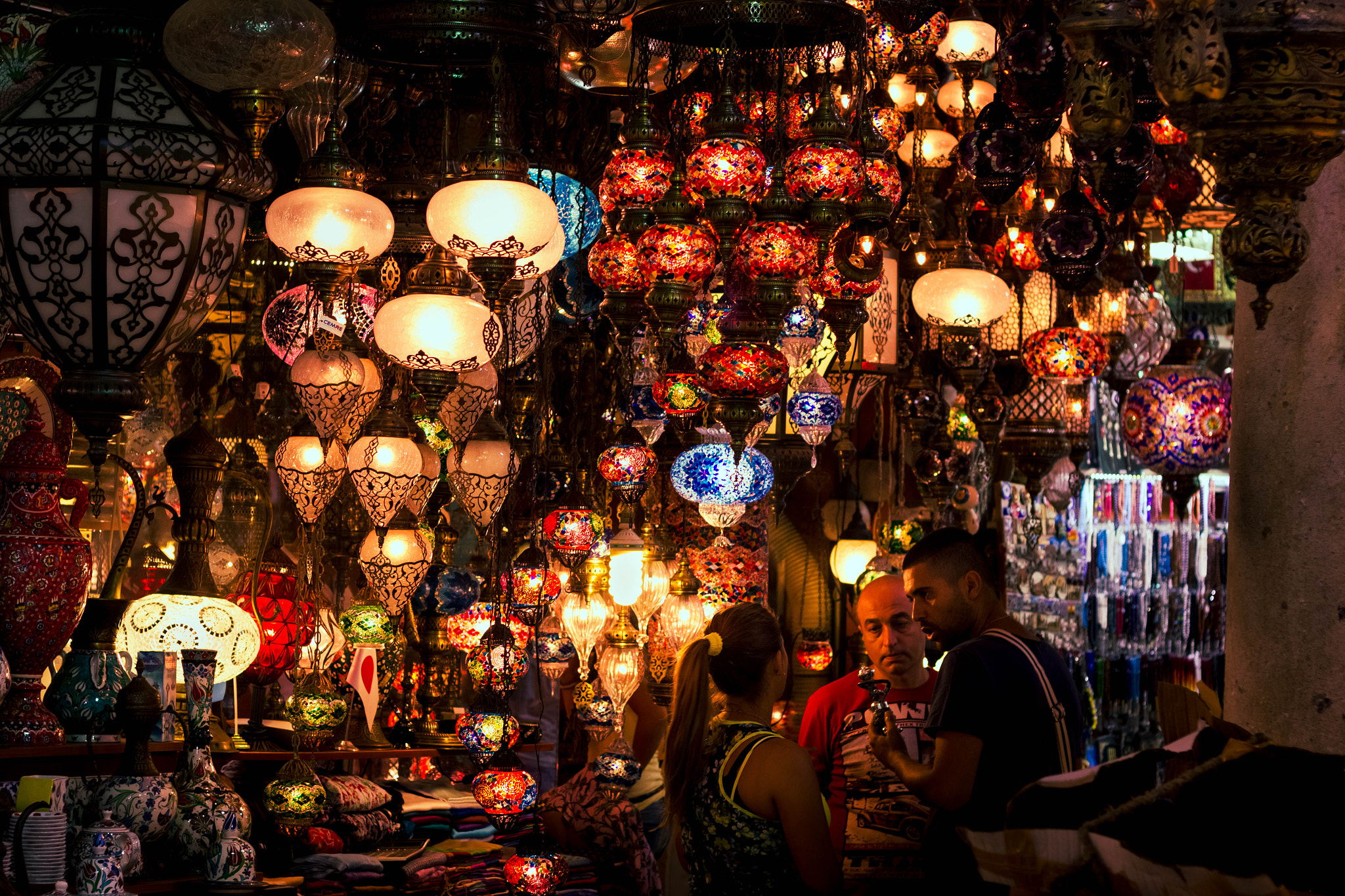 Canon EOS 550D (EOS Rebel T2i / EOS Kiss X4) sample photo. Lanterns photography