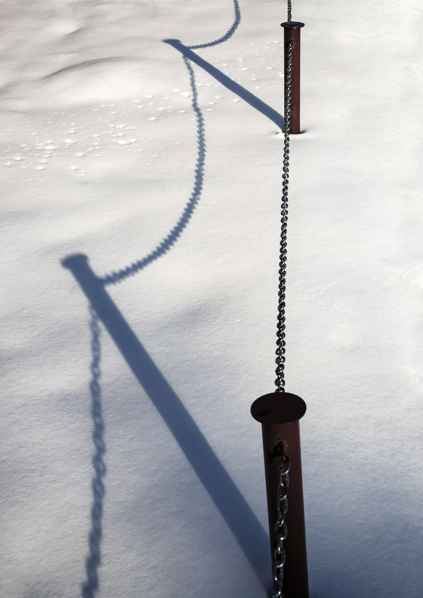 Nikon D5500 sample photo. Shadow of the snow fence chain photography