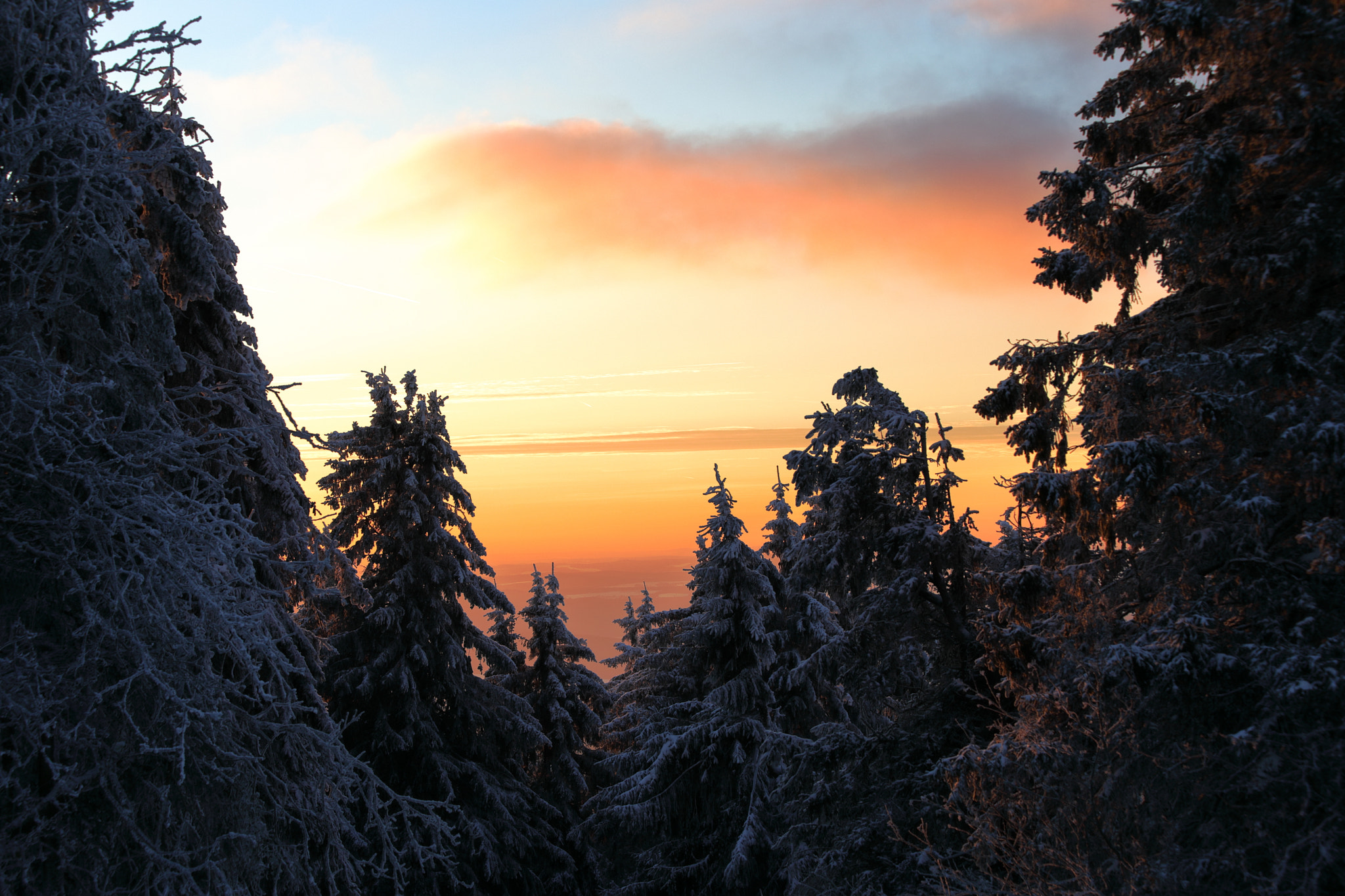 Canon EF 70-300mm F4-5.6 IS USM sample photo. Winter sunset photography