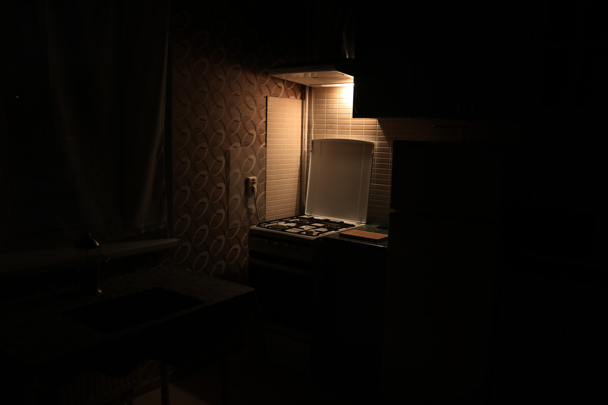 Canon EOS 750D (EOS Rebel T6i / EOS Kiss X8i) sample photo. My kitchen at the night photography