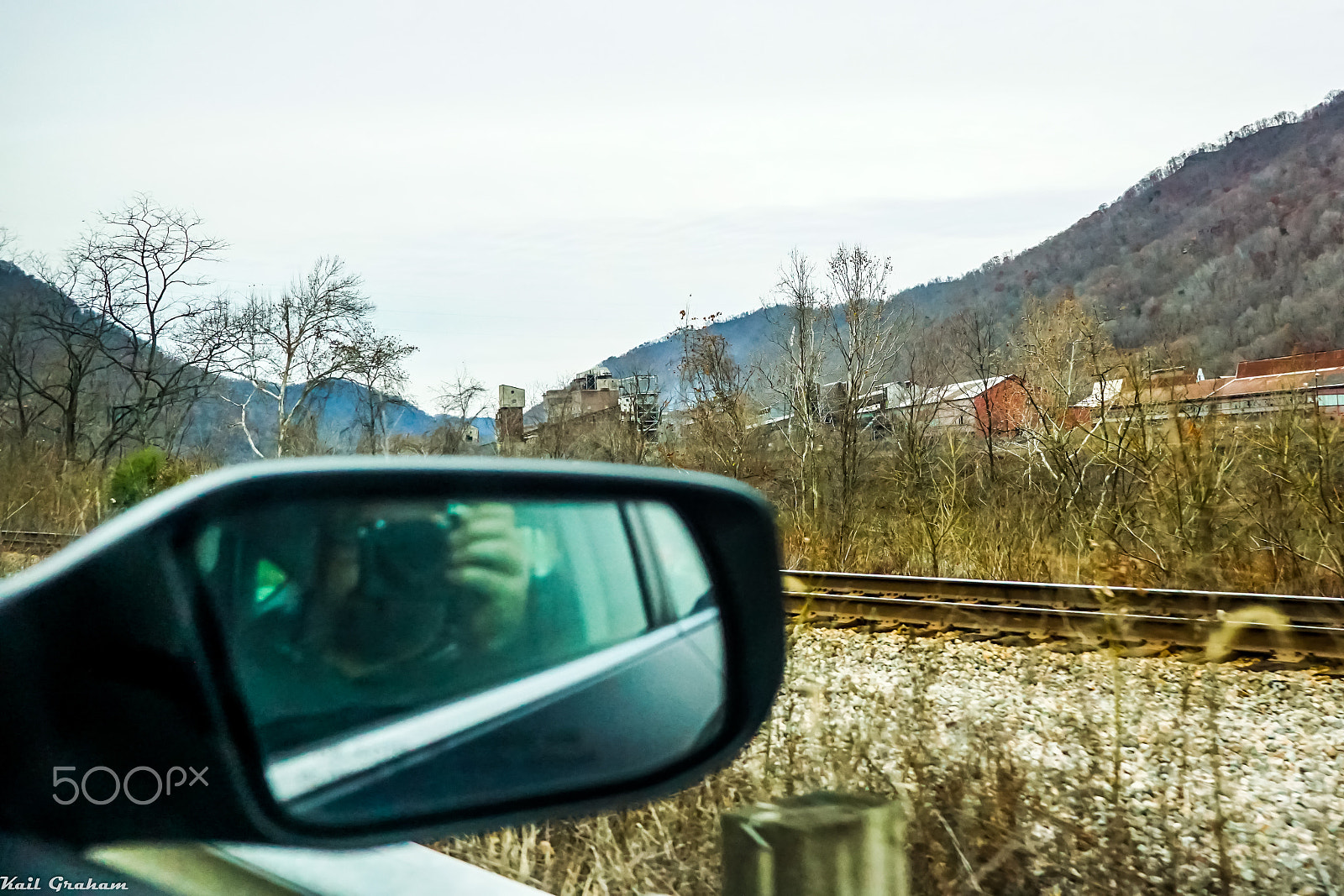 Sony E 20mm F2.8 sample photo. From the car photography