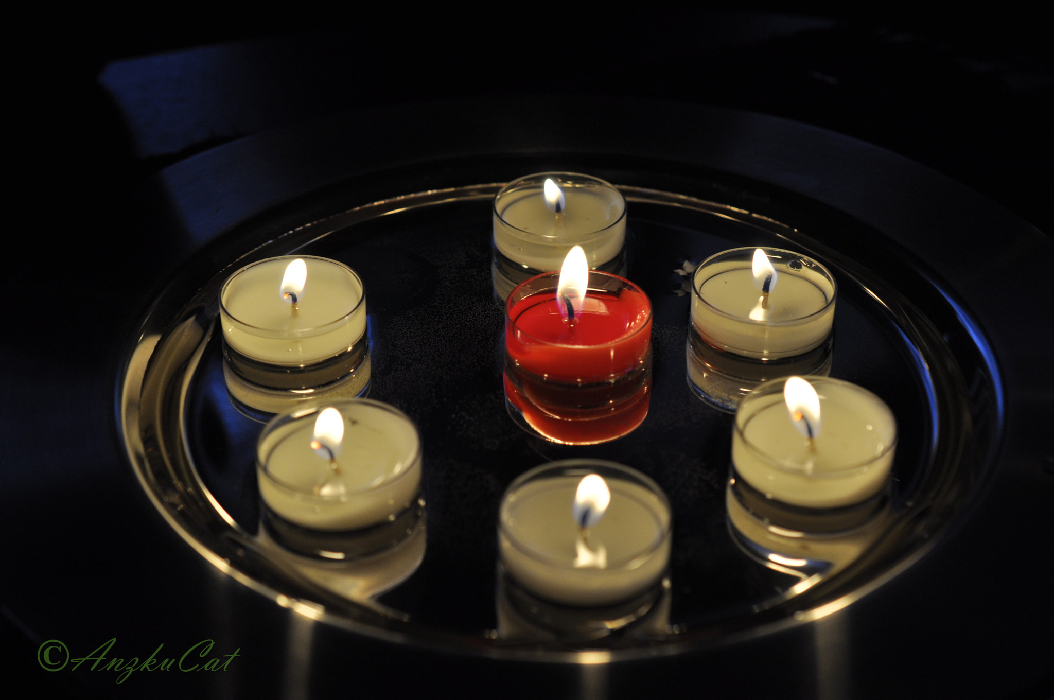 Nikon AF-S DX Micro Nikkor 40mm F2.8 sample photo. Tealights photography