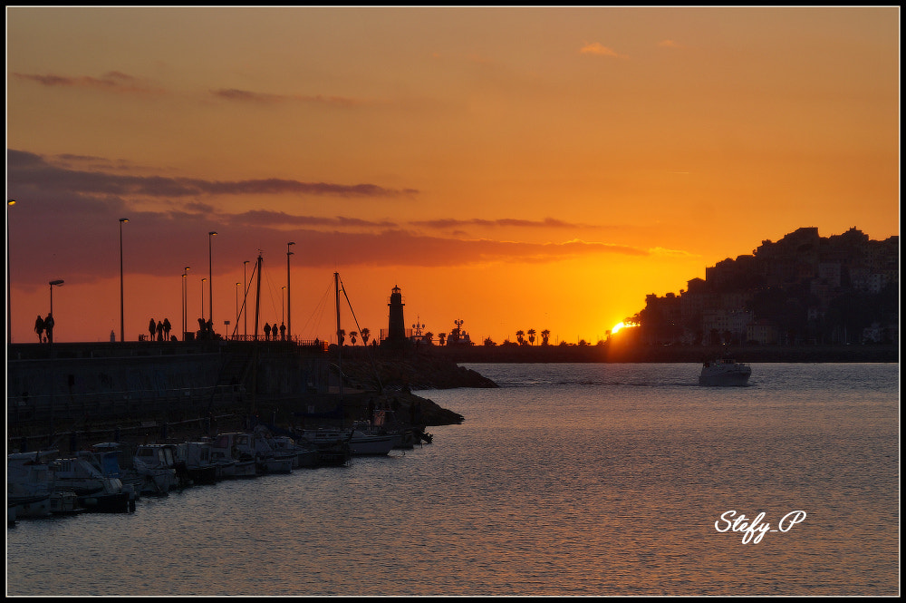 Sony DT 18-200mm F3.5-6.3 sample photo. A brief moment of wonder photography