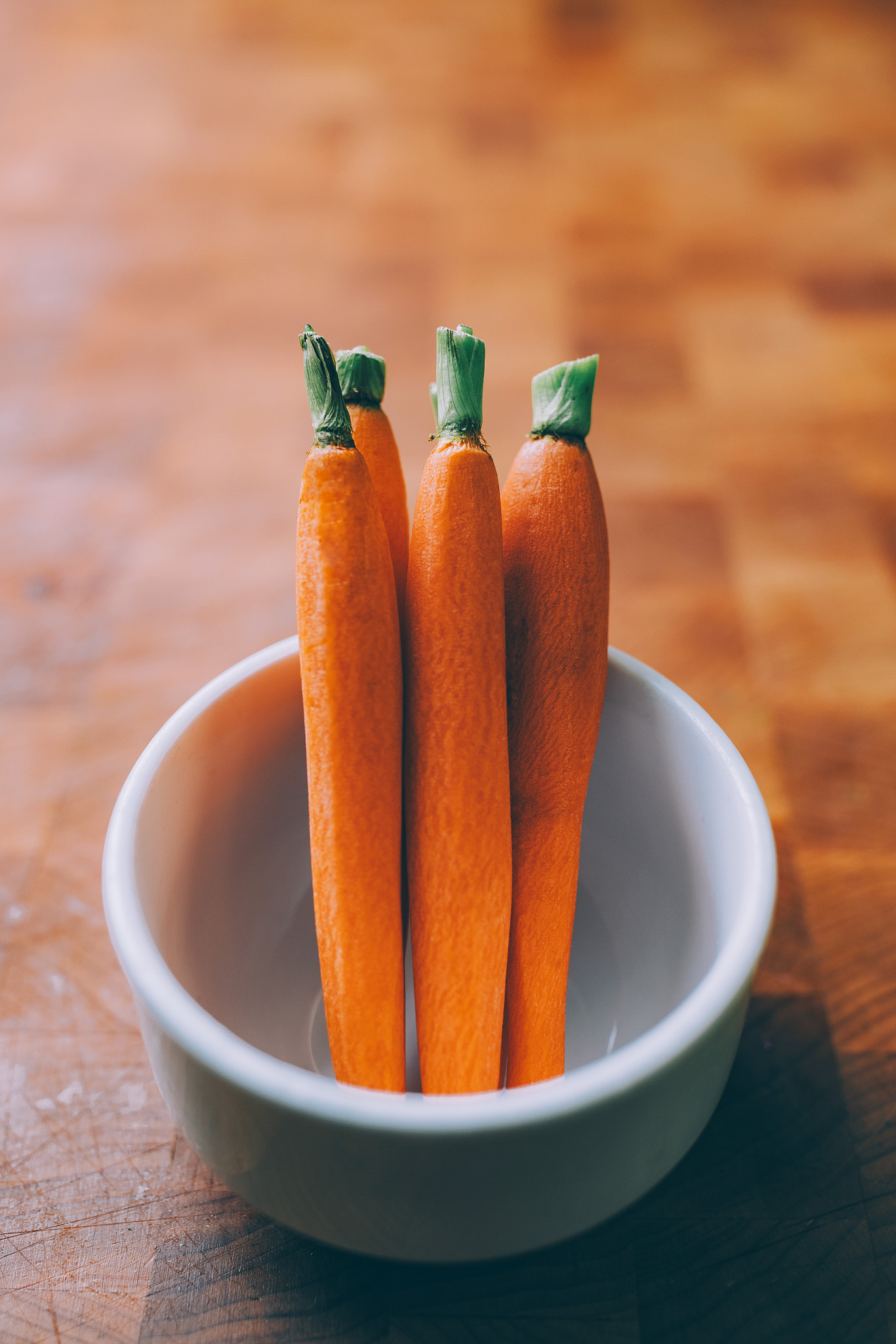 Canon EF 35mm F1.4L II USM sample photo. Orangic carrots prepped for cooking photography