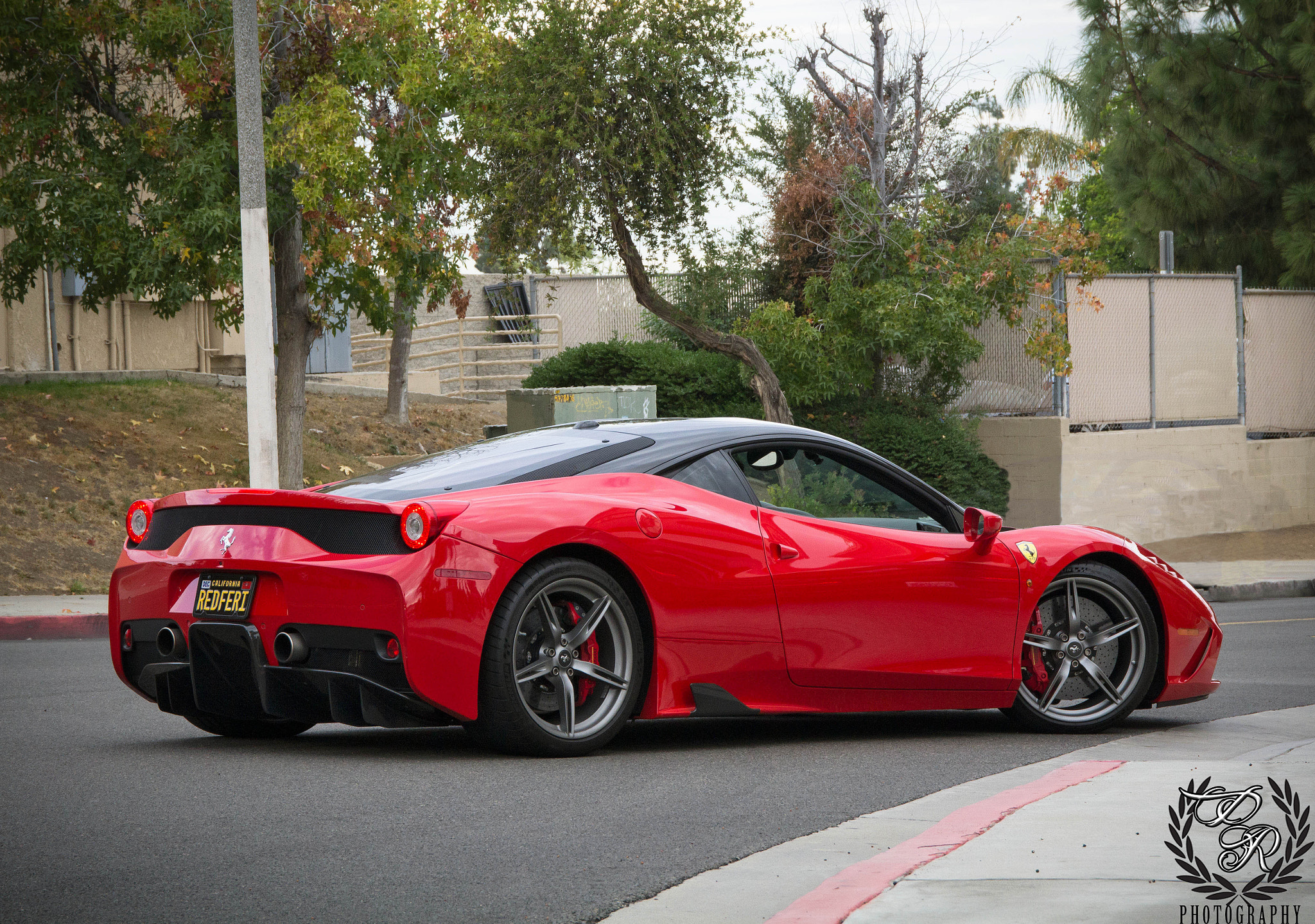 Canon EOS 1200D (EOS Rebel T5 / EOS Kiss X70 / EOS Hi) sample photo. Ferrari 458 speciale photography
