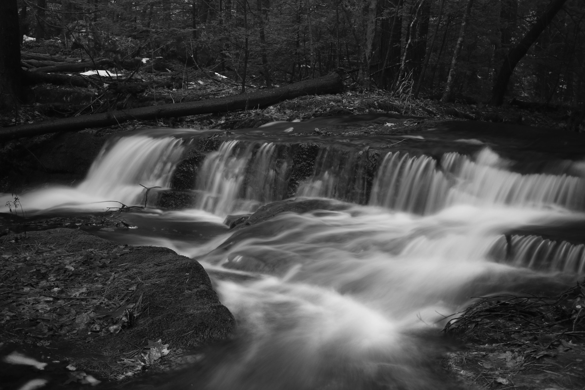 Canon EOS 750D (EOS Rebel T6i / EOS Kiss X8i) sample photo. Winter falls photography