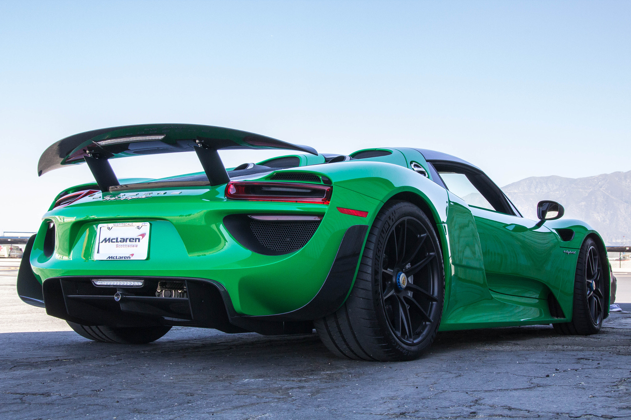 Canon EOS 1200D (EOS Rebel T5 / EOS Kiss X70 / EOS Hi) sample photo. Porsche 918 photography