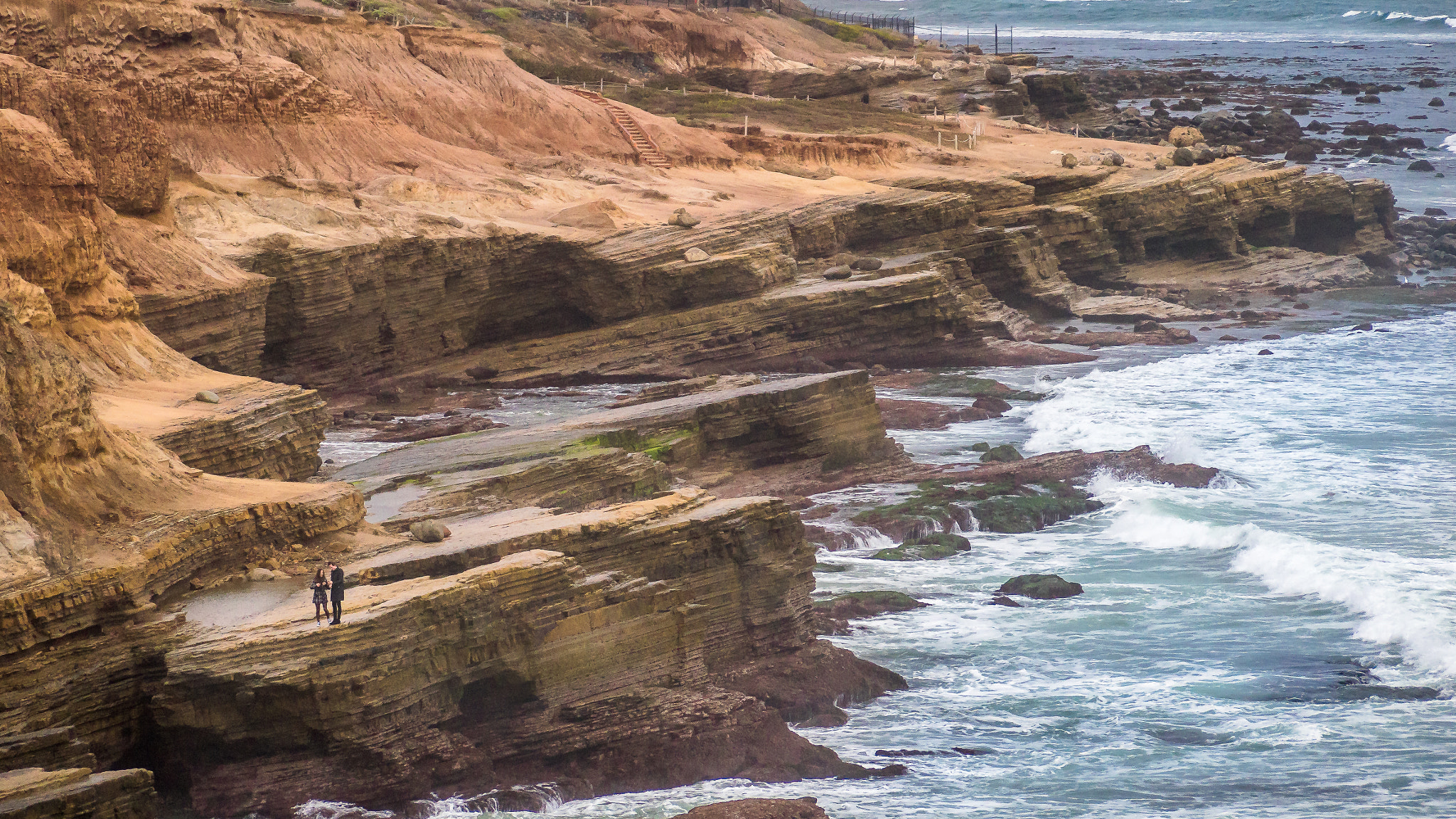 Panasonic Lumix G Vario 45-200mm F4-5.6 OIS sample photo. Love on the rocks photography