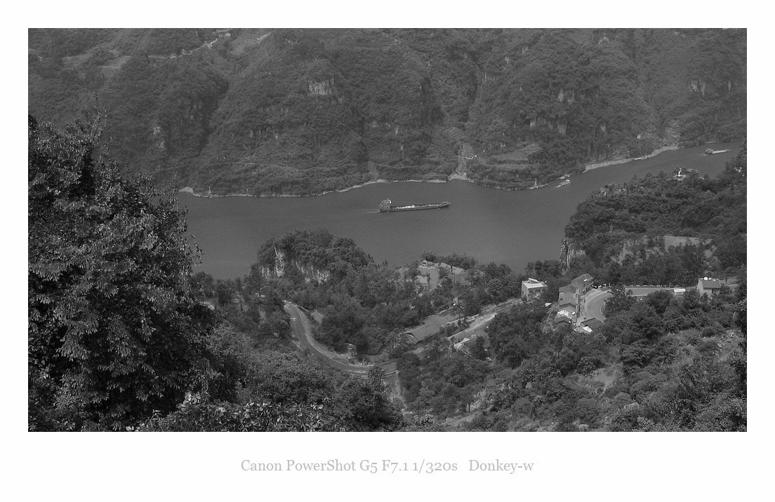 Canon POWERSHOT G5 sample photo. The yangtse river photography