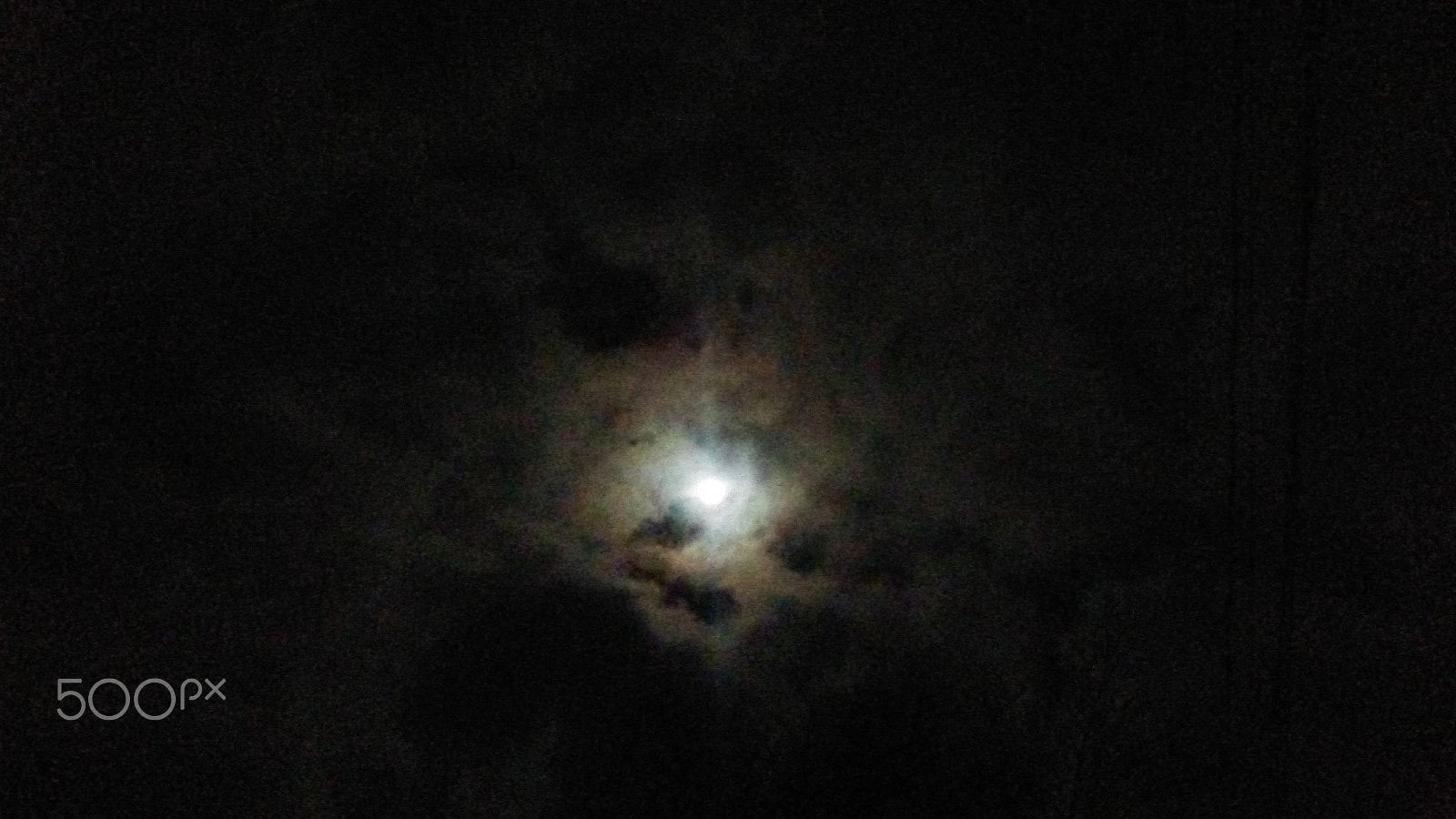 LG Zone3 sample photo. Hiding moon photography