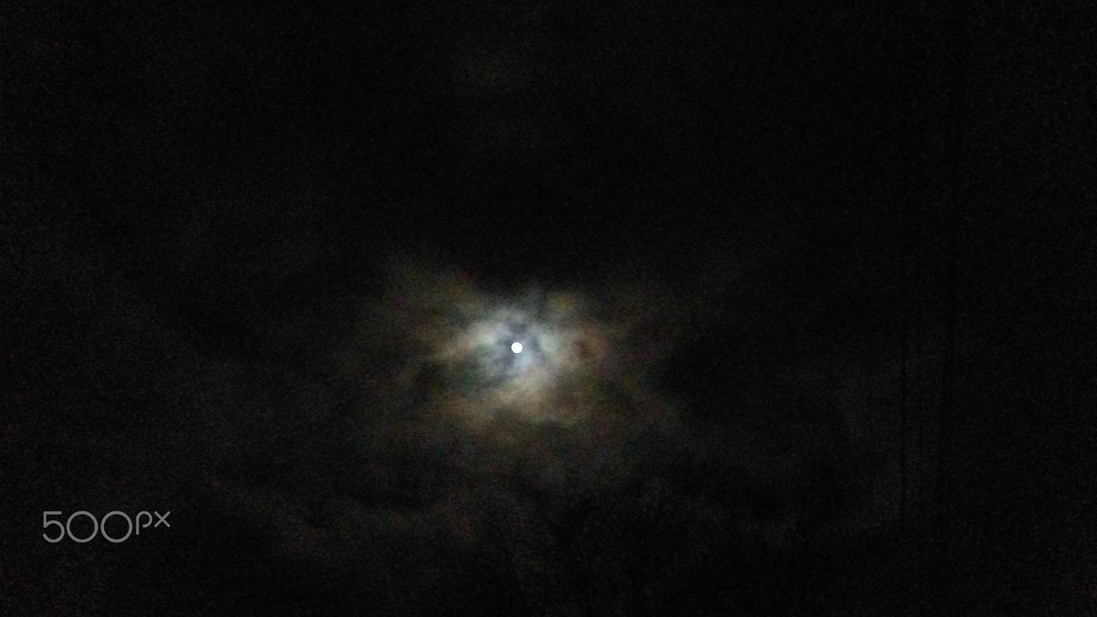 LG Zone3 sample photo. Hiding moon photography