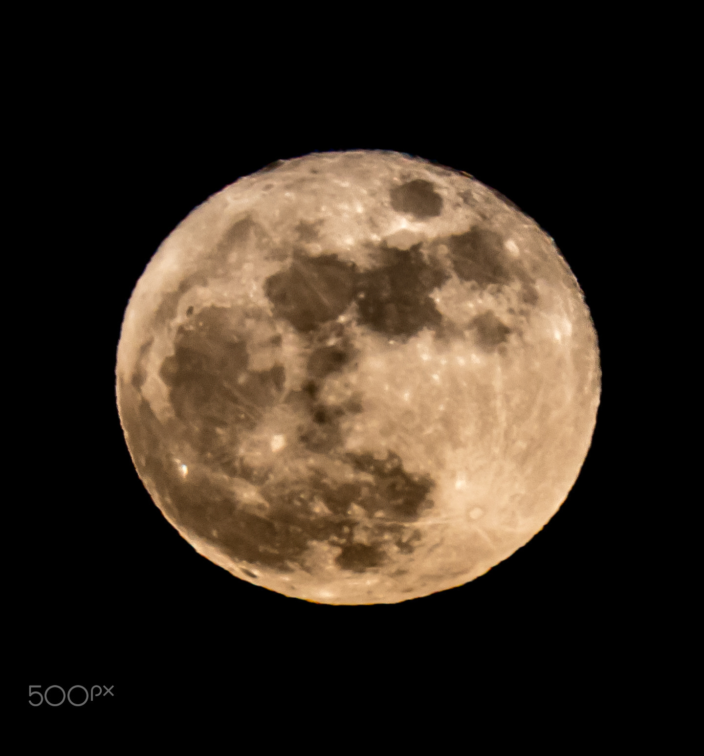 Canon EF 100-400mm F4.5-5.6L IS USM sample photo. January moon photography