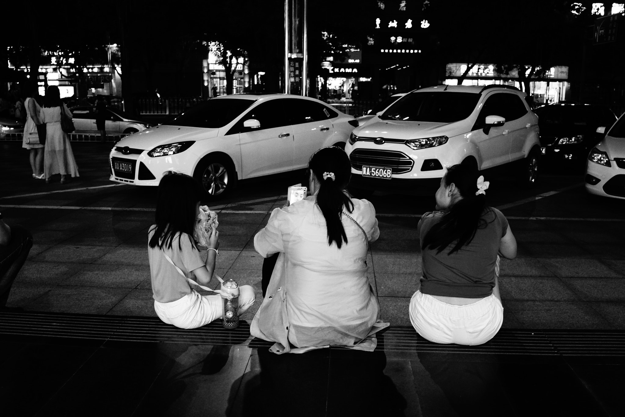 Sony 35mm F2.0 sample photo. Family photography