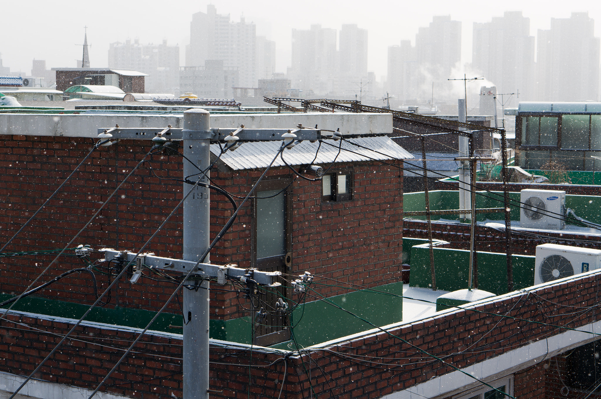 Sony Alpha NEX-6 + E 50mm F1.8 OSS sample photo. Home photography