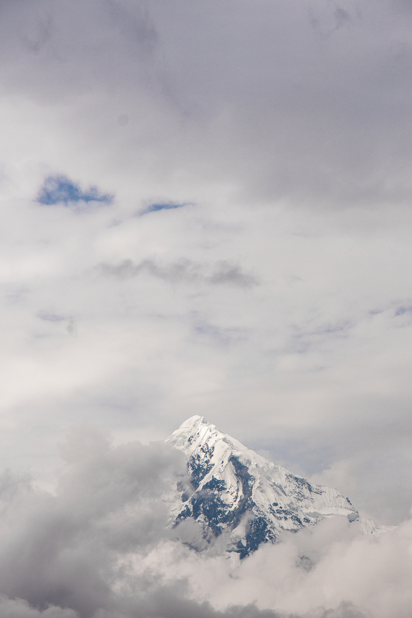 Canon EOS 650D (EOS Rebel T4i / EOS Kiss X6i) sample photo. Misty mountaintop photography