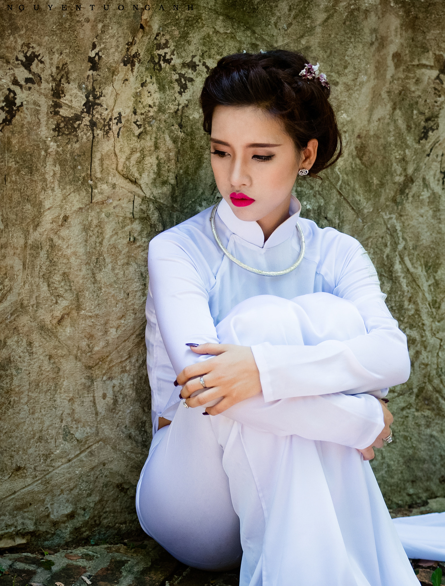 Sony a99 II sample photo. Ao dai viet nam photography