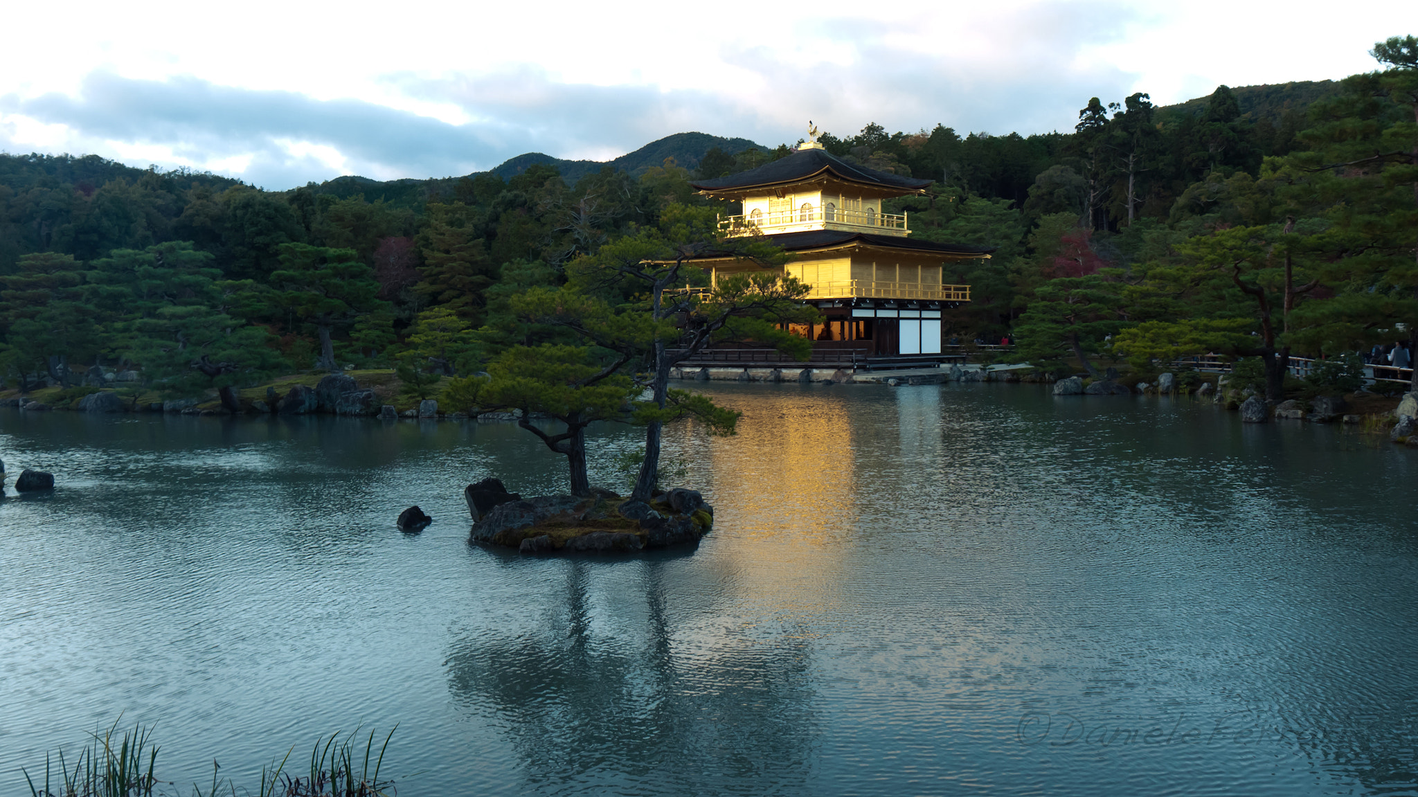 Panasonic Lumix DMC-GF2 sample photo. The kinkaku-ji golden temple in kyoto photography