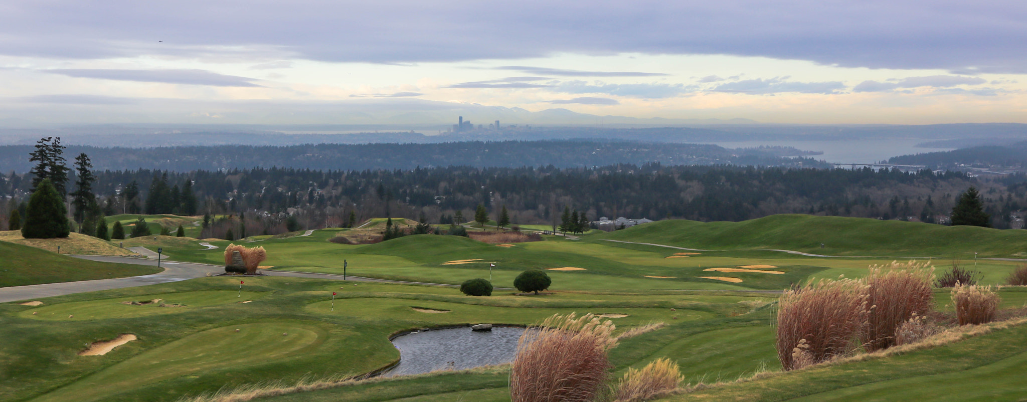 Canon EF-S 24mm F2.8 STM sample photo. Golf course perspective photography